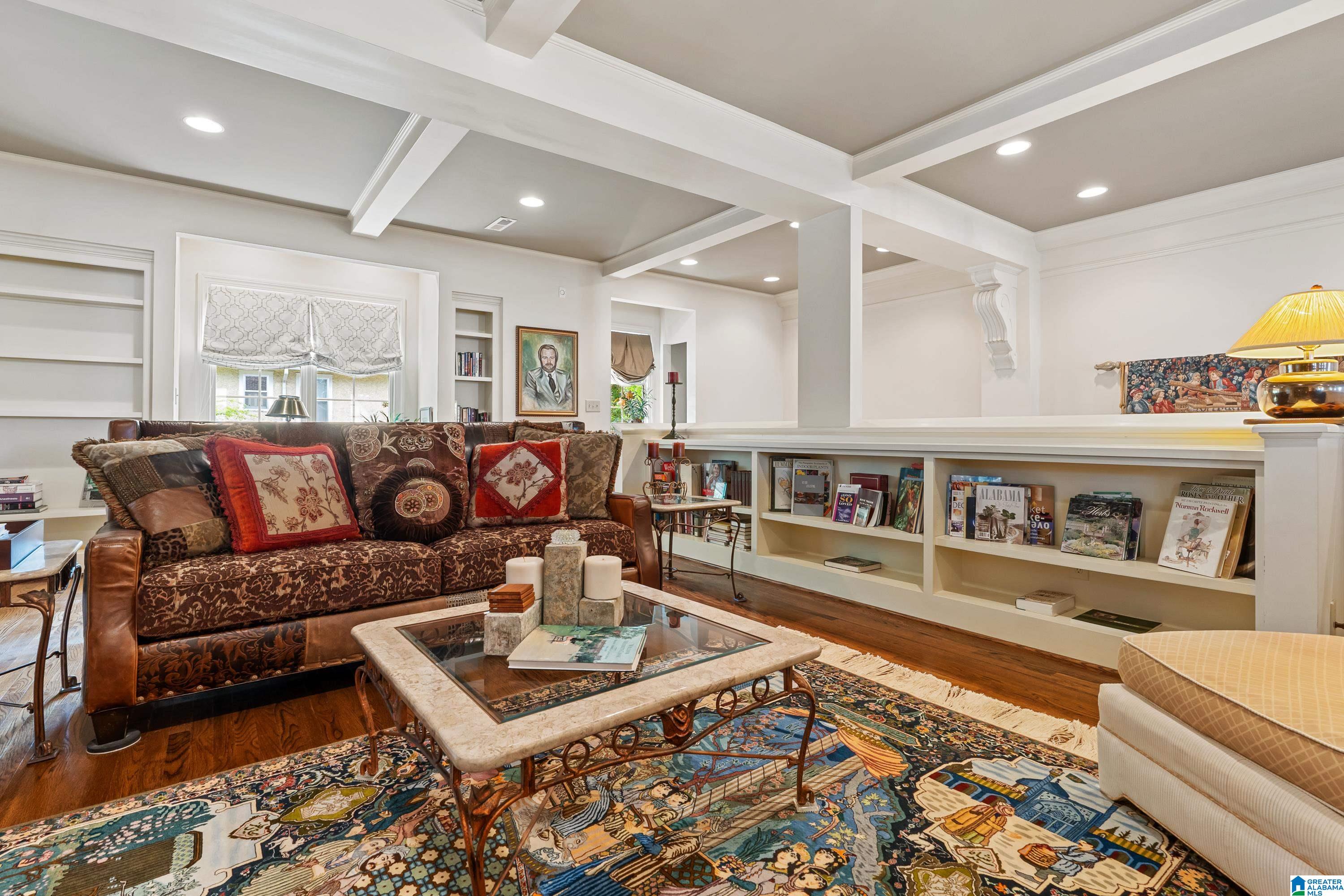 3 GLEN IRIS PARK