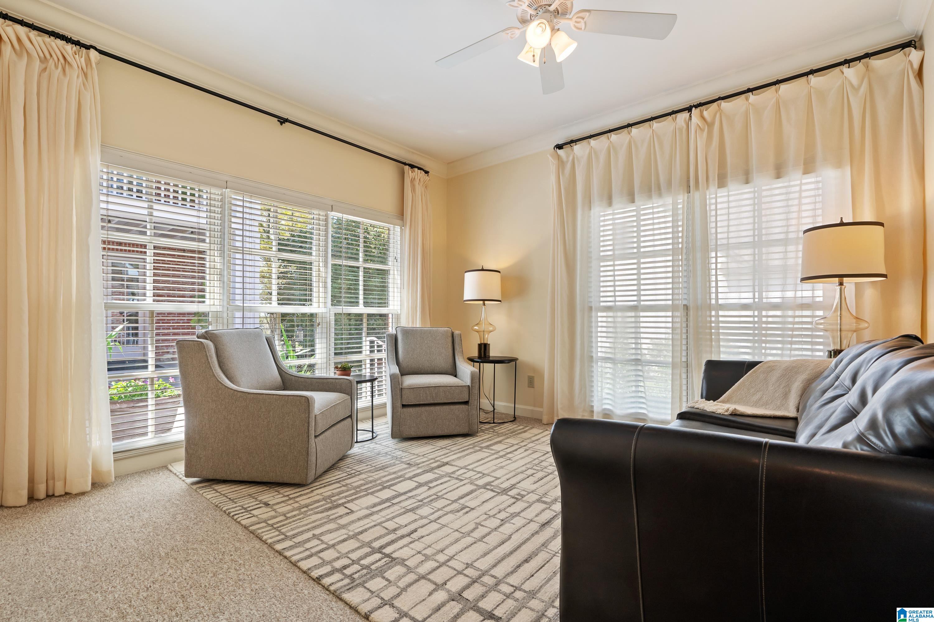 3 GLEN IRIS PARK