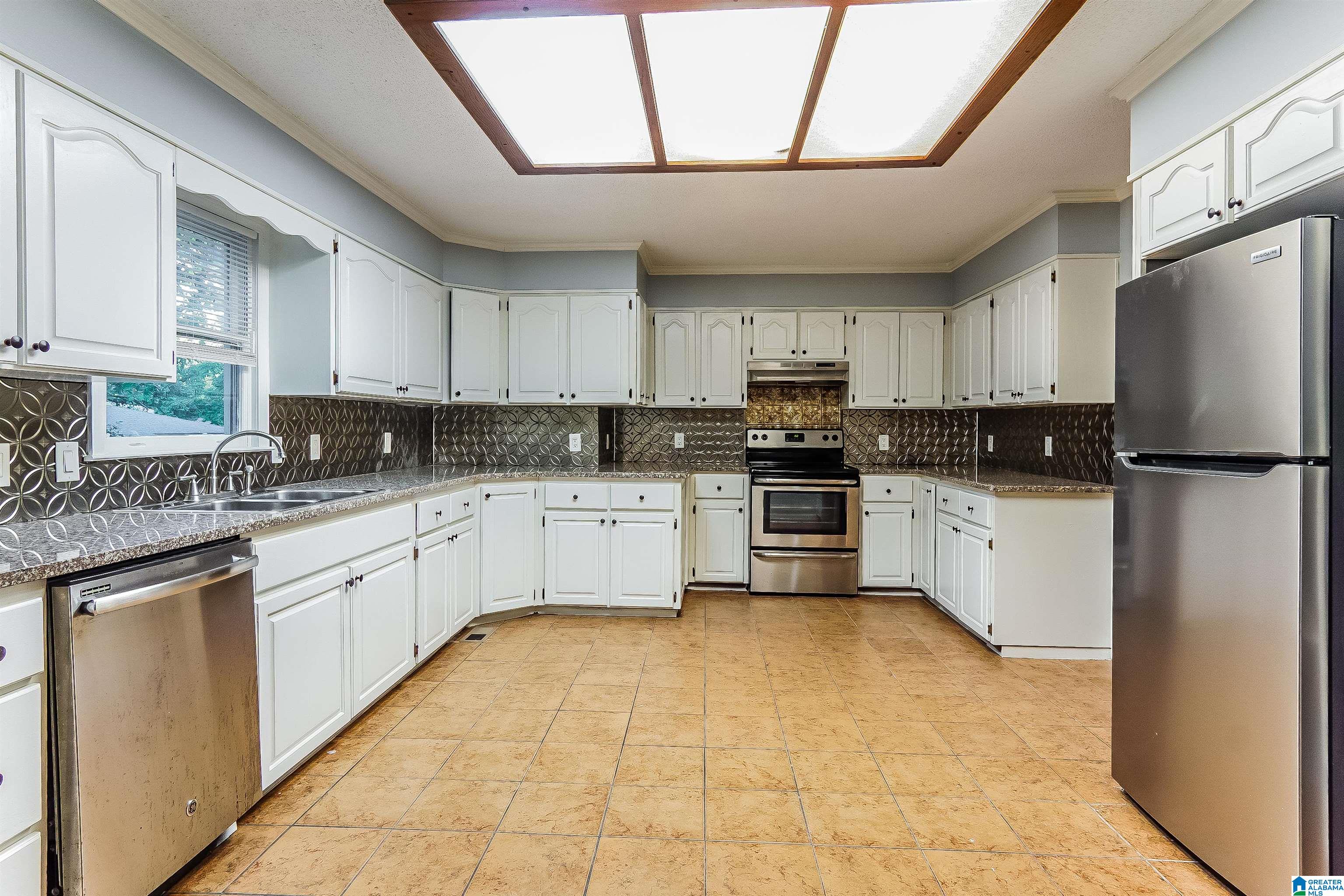 7400 FRANKLIN DRIVE