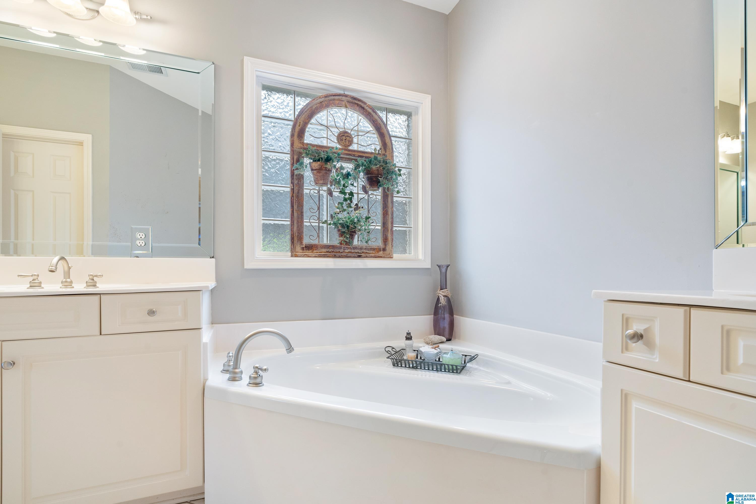 1486 WATERSIDE CIRCLE