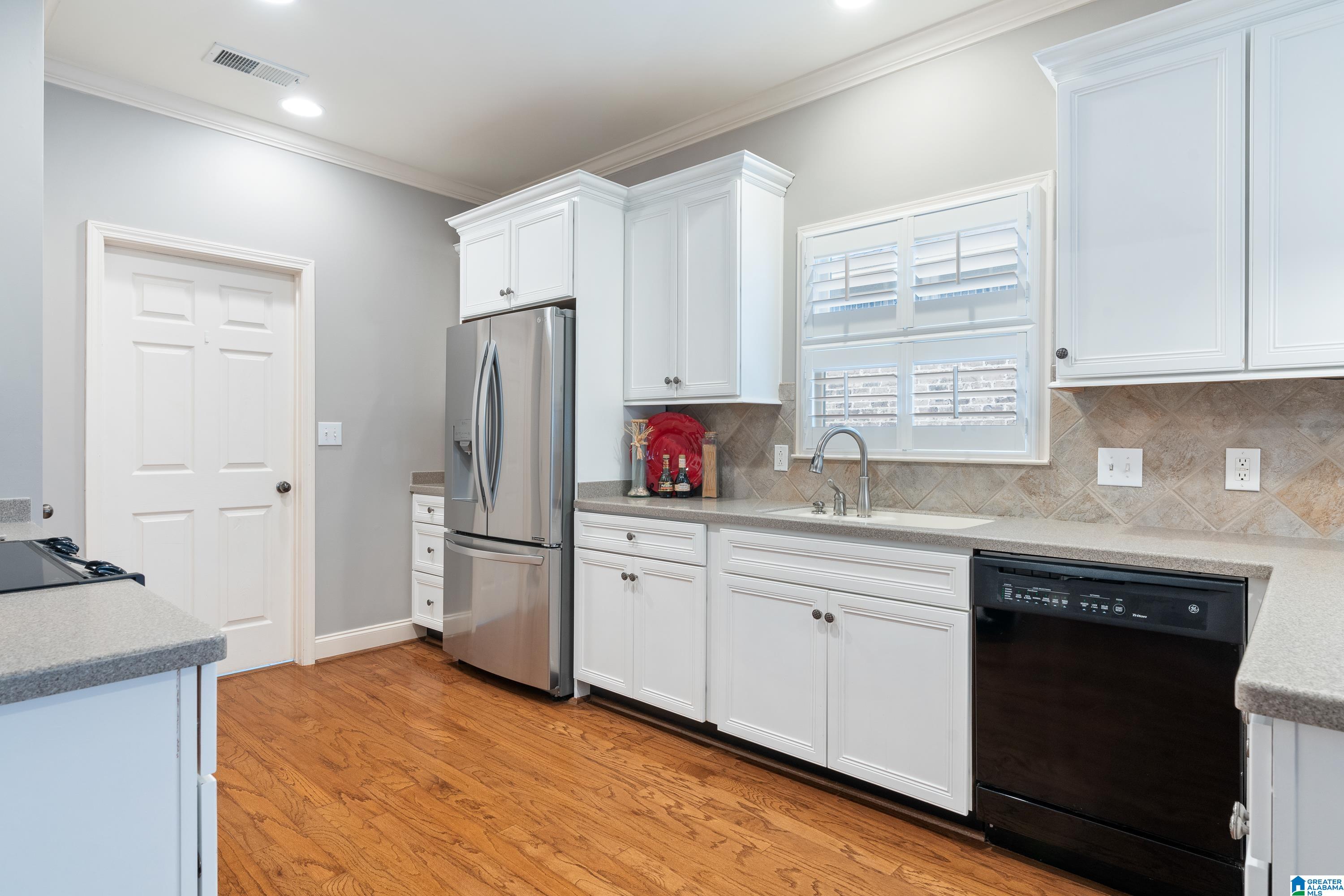1486 WATERSIDE CIRCLE