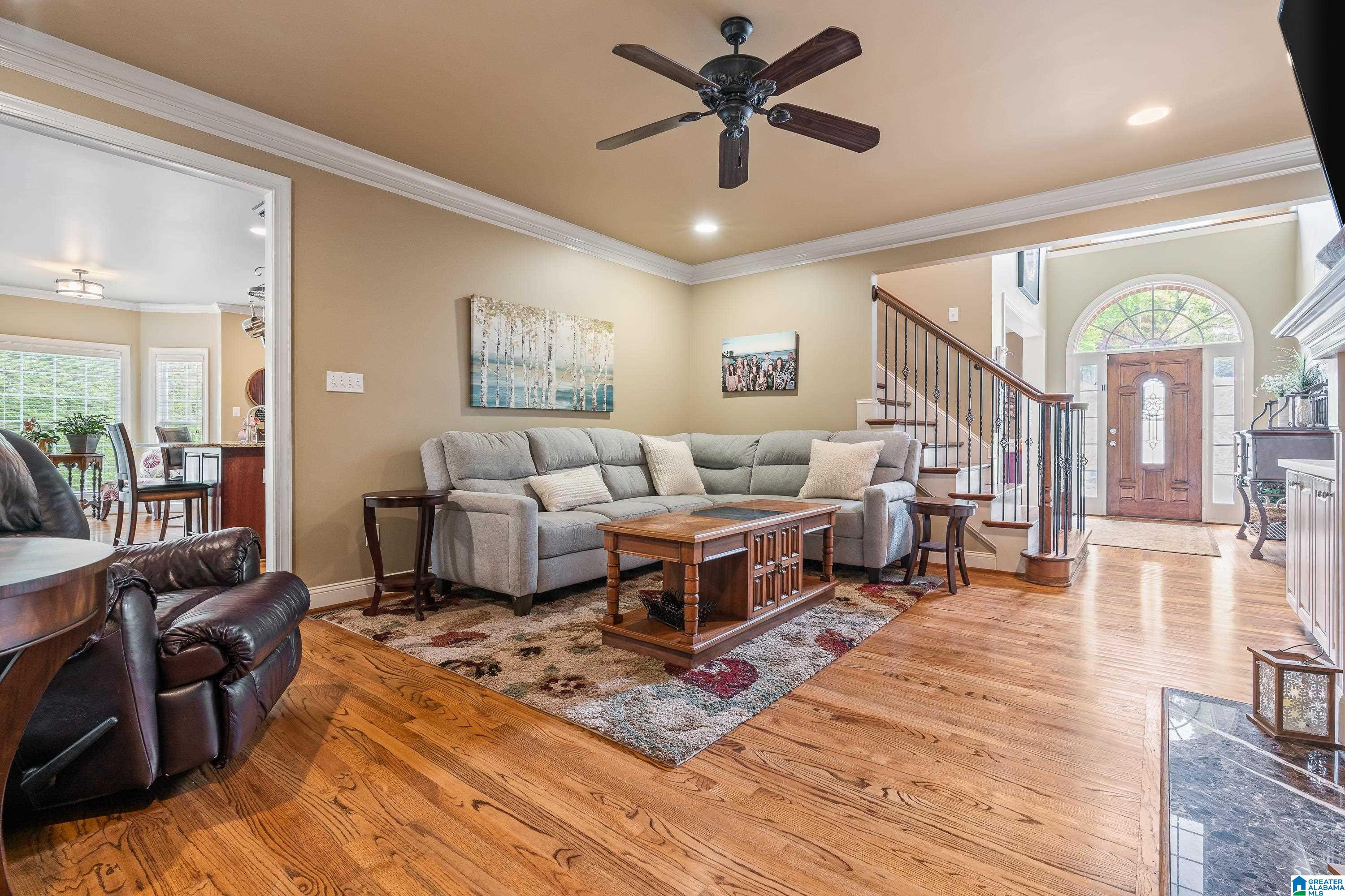 1211 WOODLANDS WAY