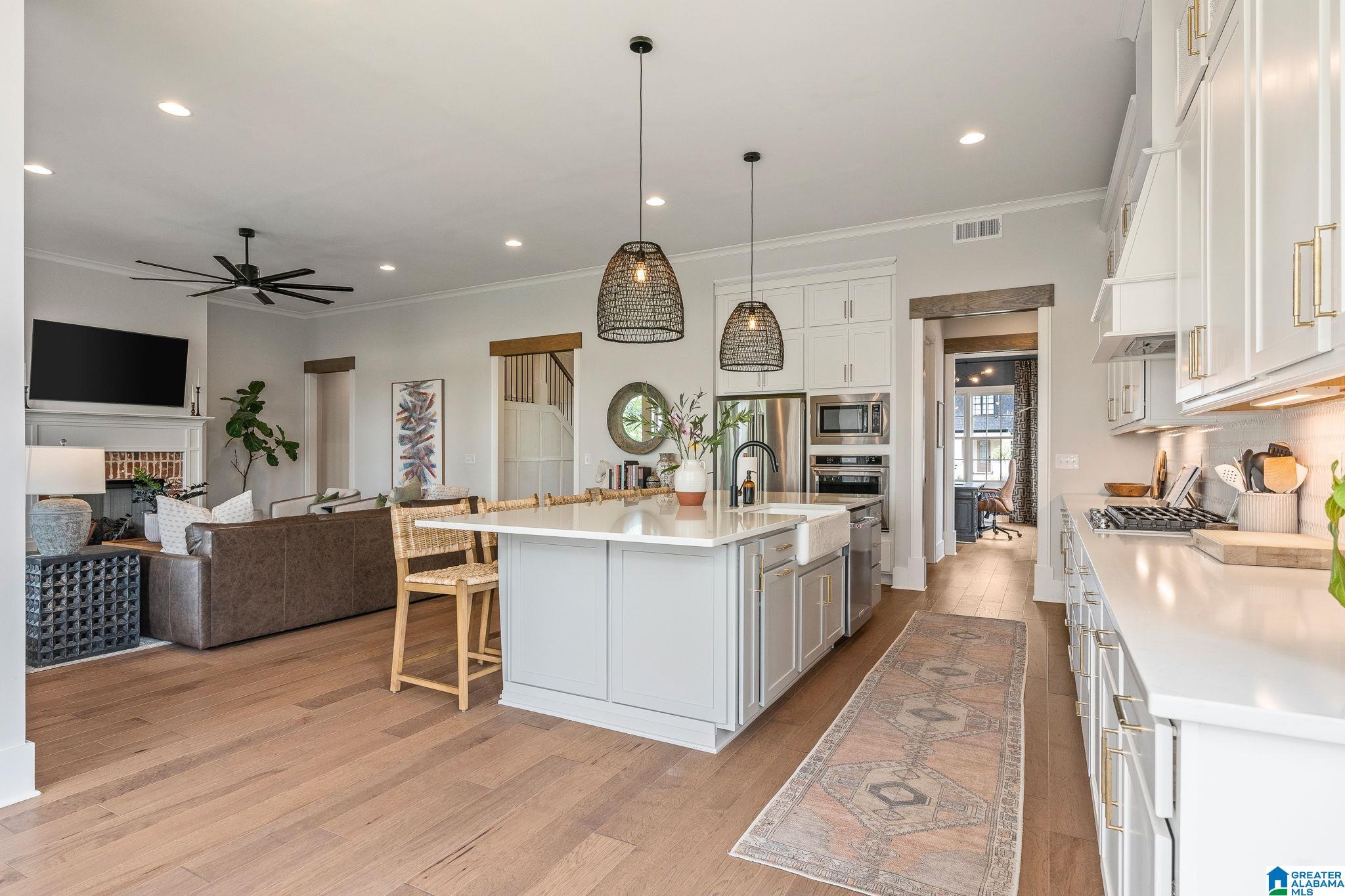 1911 BLACKRIDGE ROAD