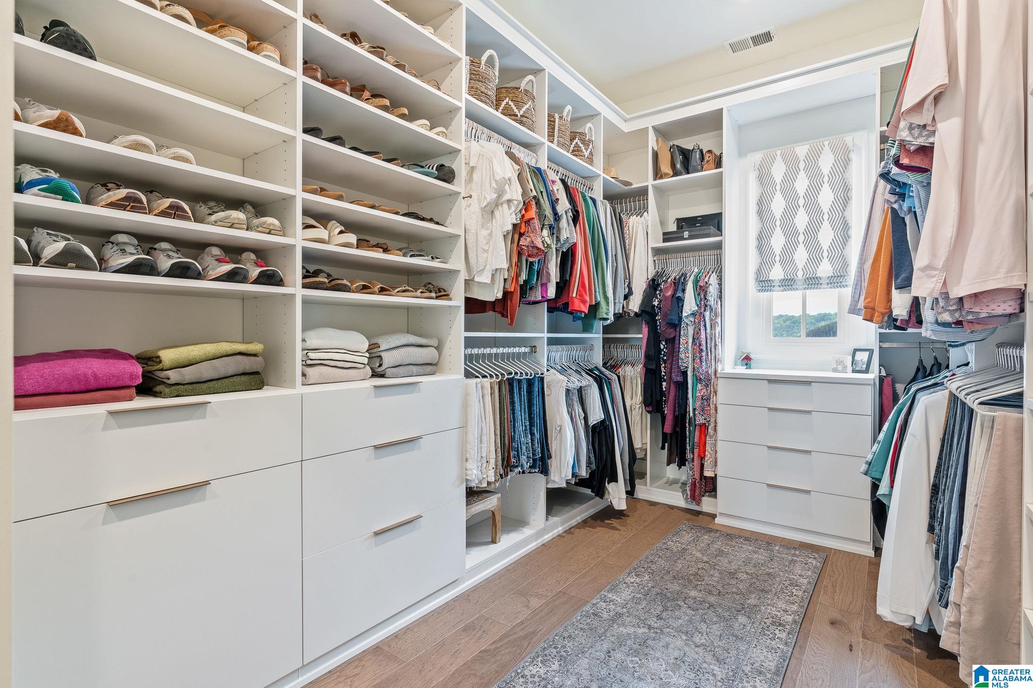 1911 BLACKRIDGE ROAD