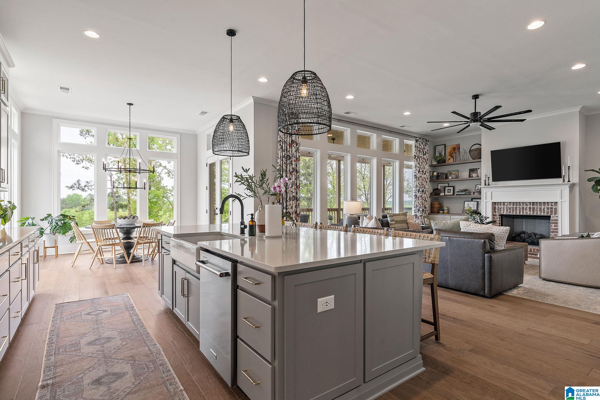 1911 BLACKRIDGE ROAD