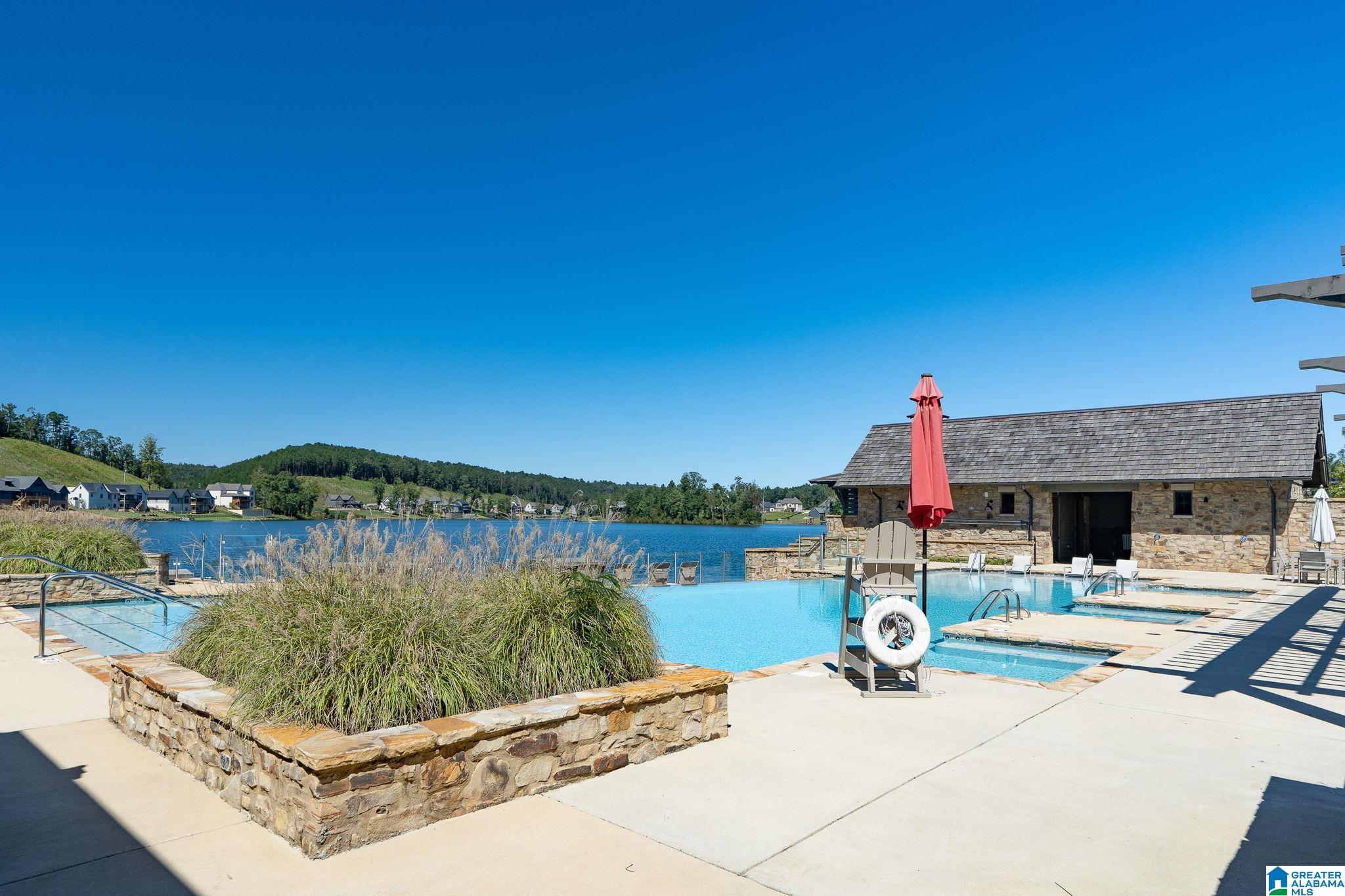 1911 BLACKRIDGE ROAD