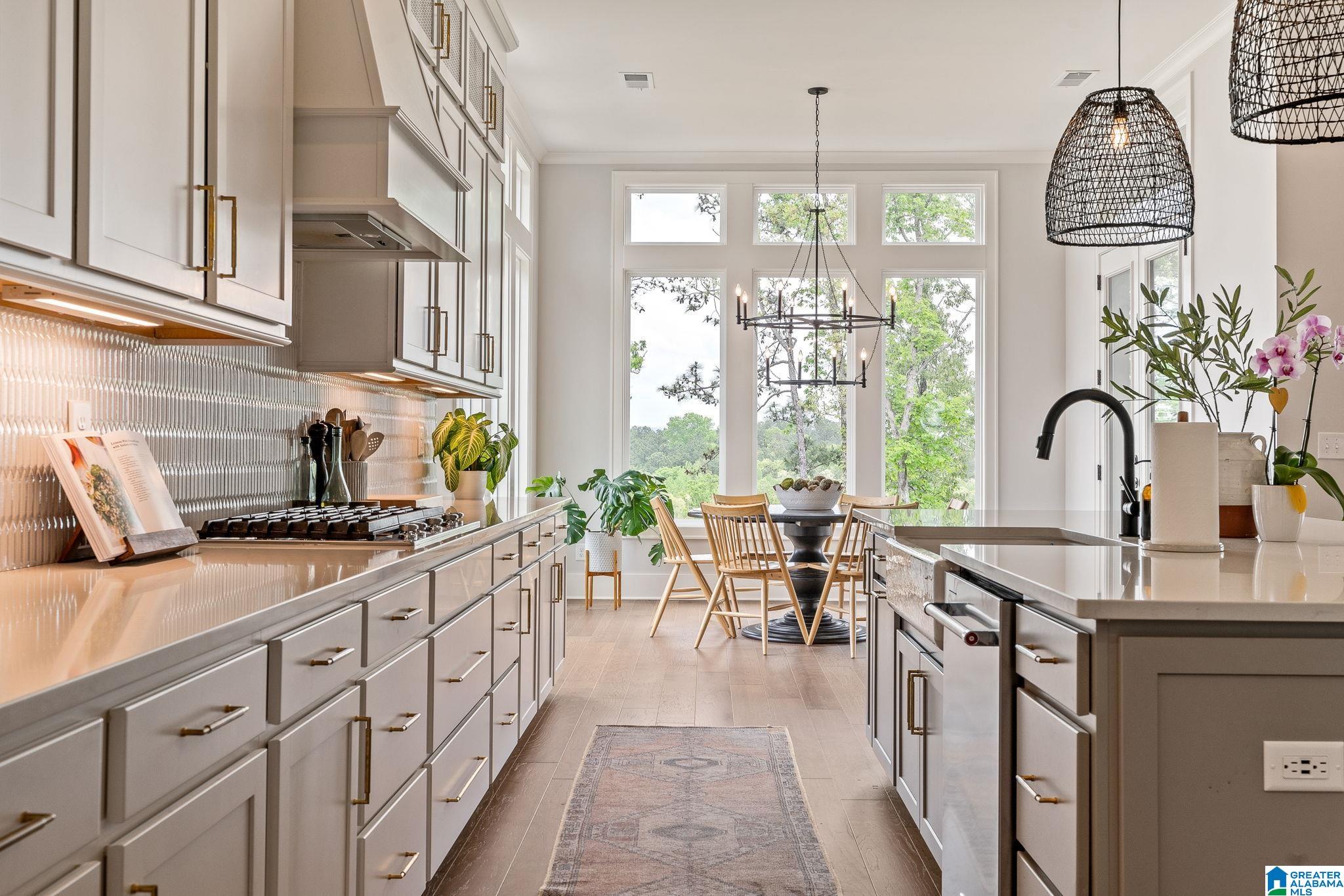 1911 BLACKRIDGE ROAD