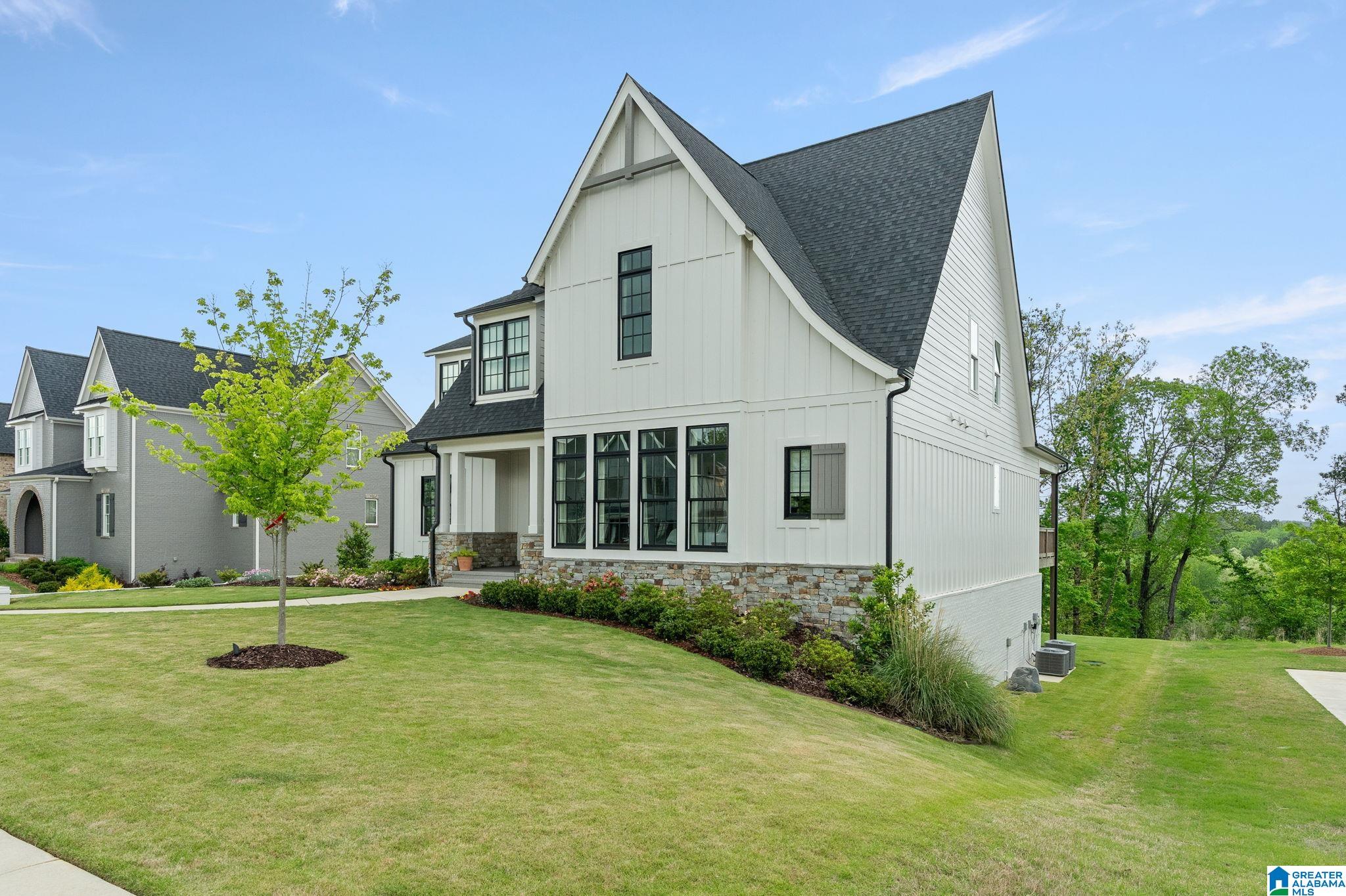 1911 BLACKRIDGE ROAD