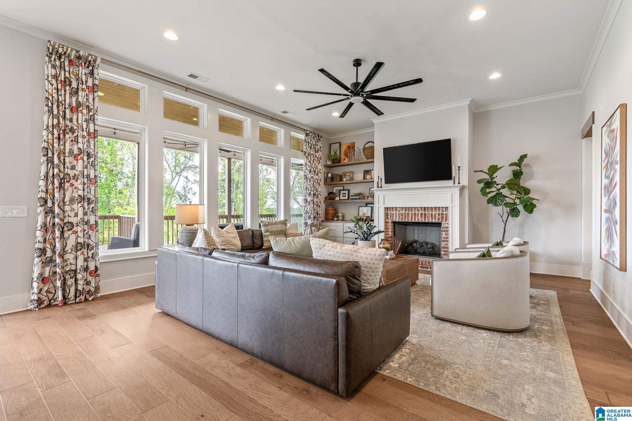 1911 BLACKRIDGE ROAD