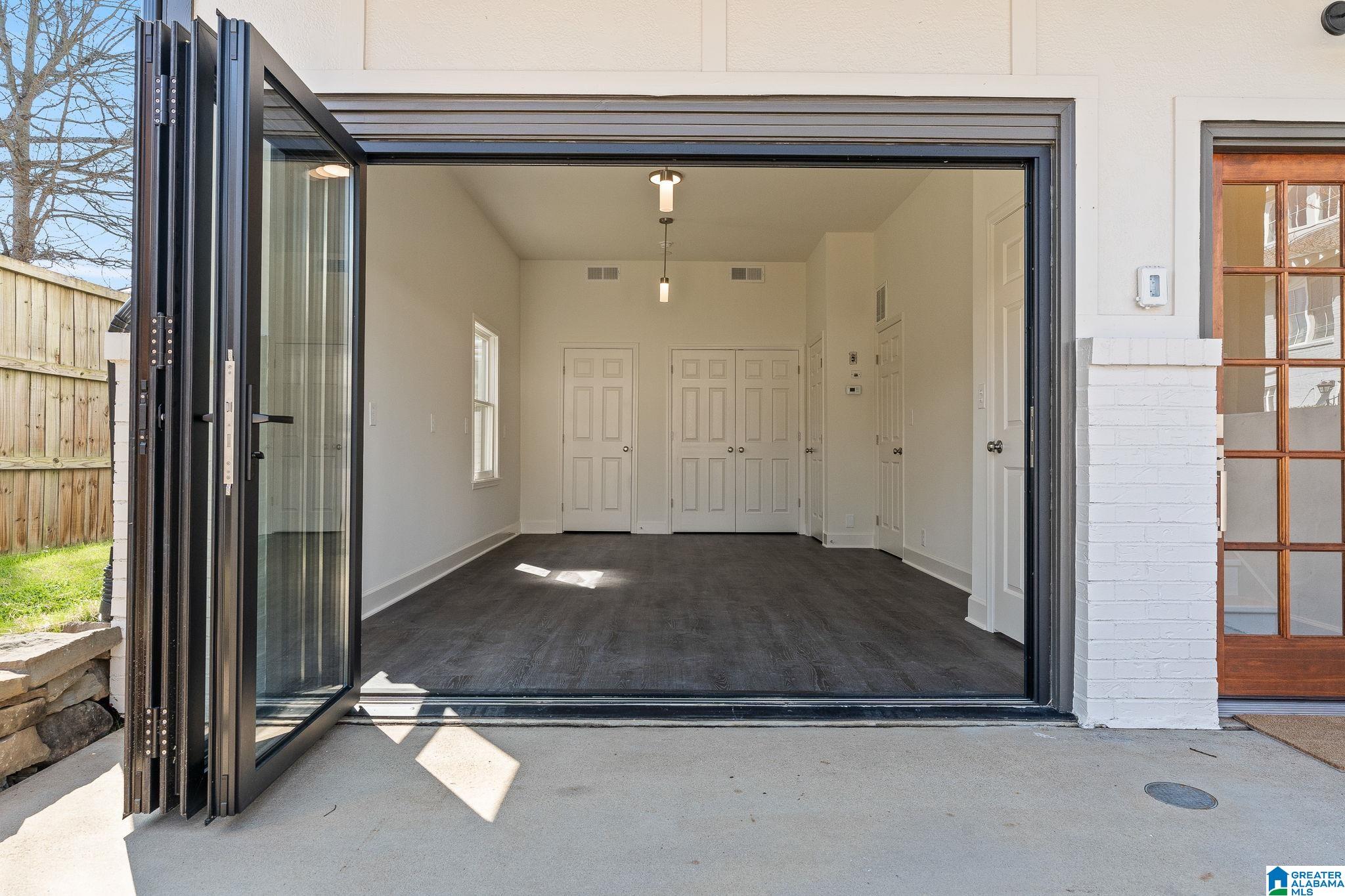 505 YORKSHIRE DRIVE