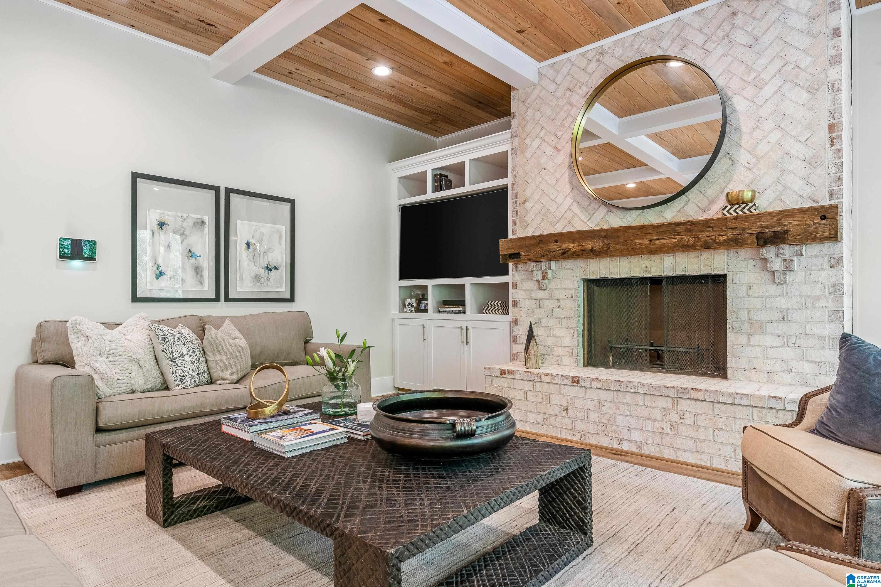 312 TIMBERVIEW TRAIL