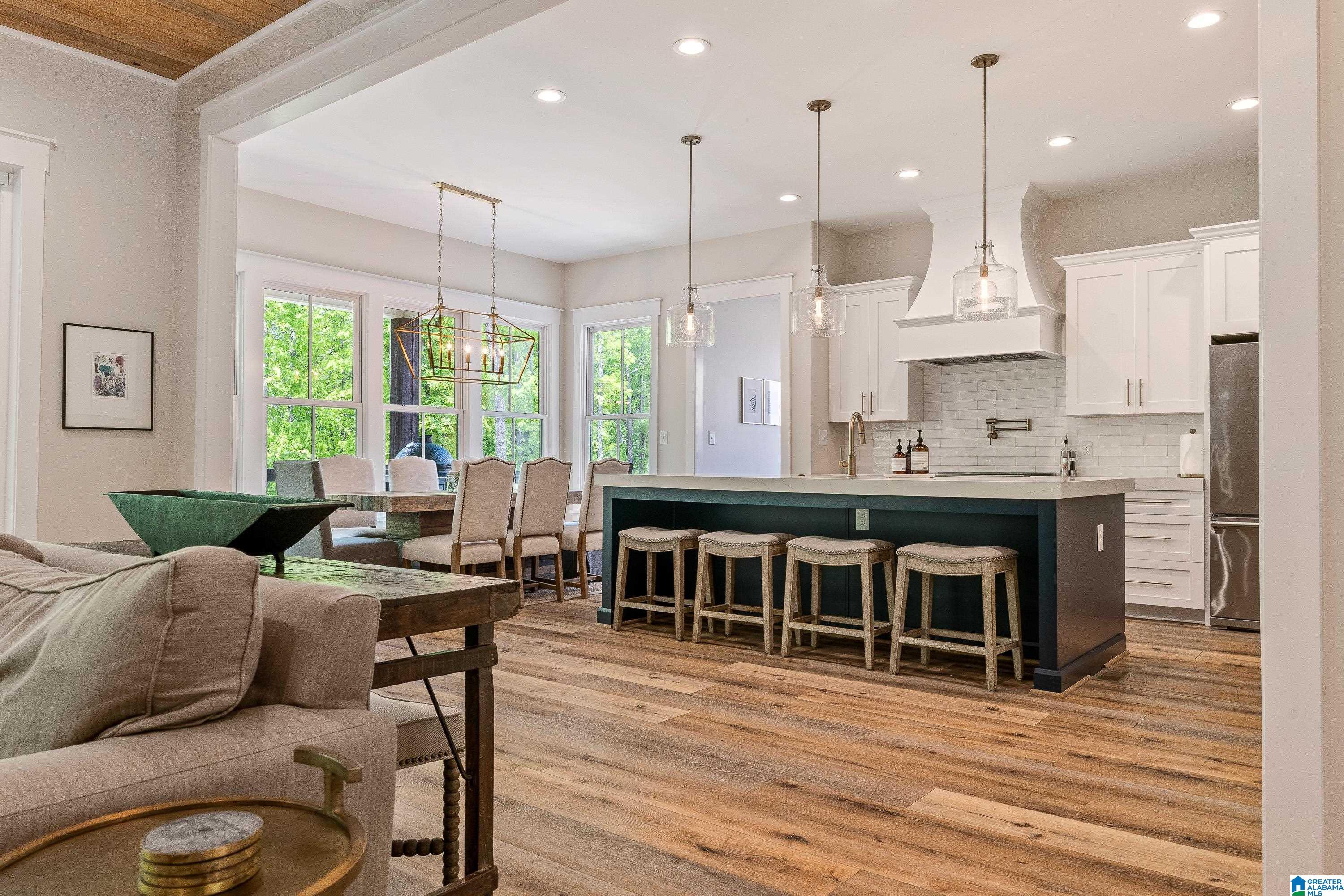 312 TIMBERVIEW TRAIL