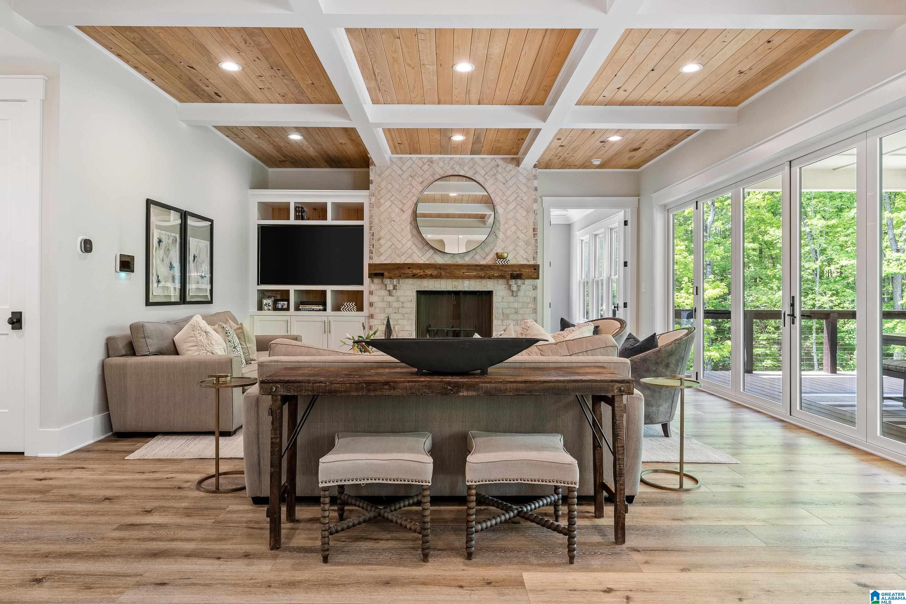 312 TIMBERVIEW TRAIL