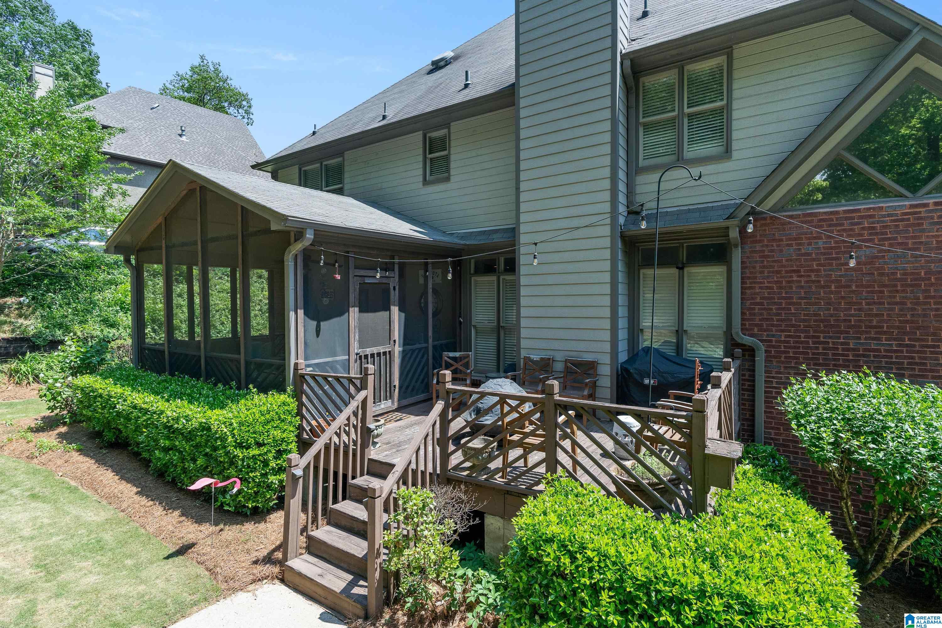 5085 LAKE CREST CIRCLE