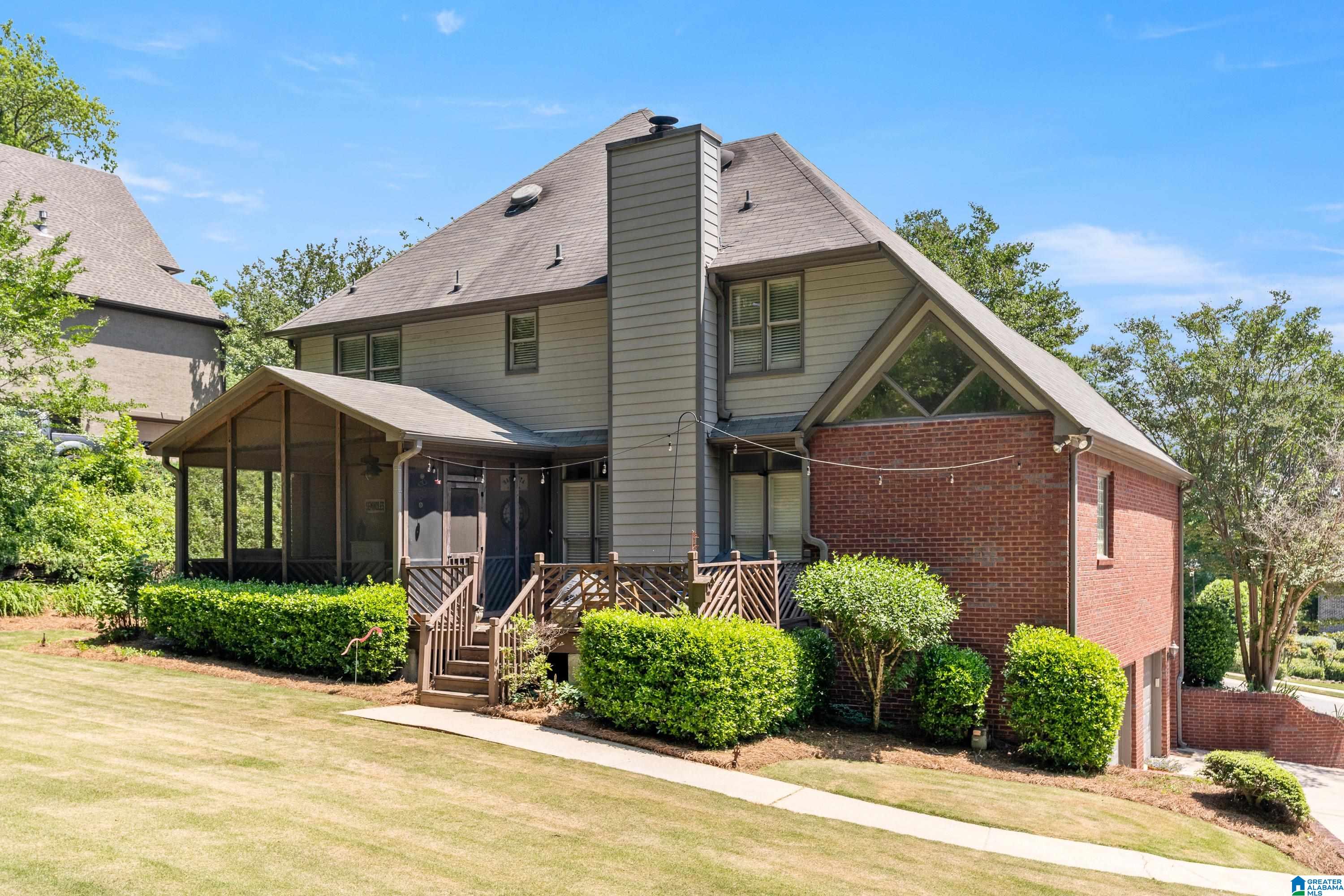 5085 LAKE CREST CIRCLE