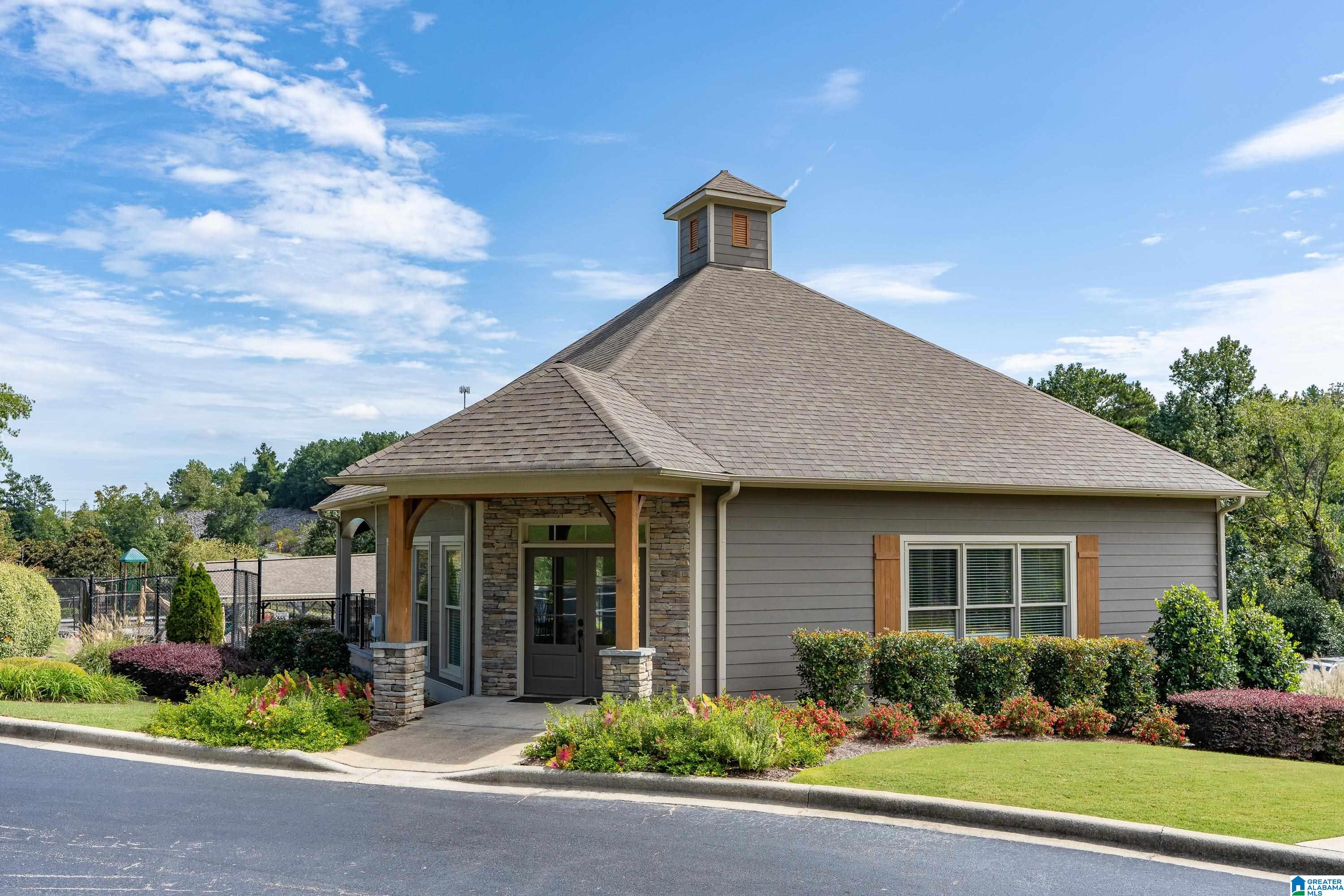 5085 LAKE CREST CIRCLE