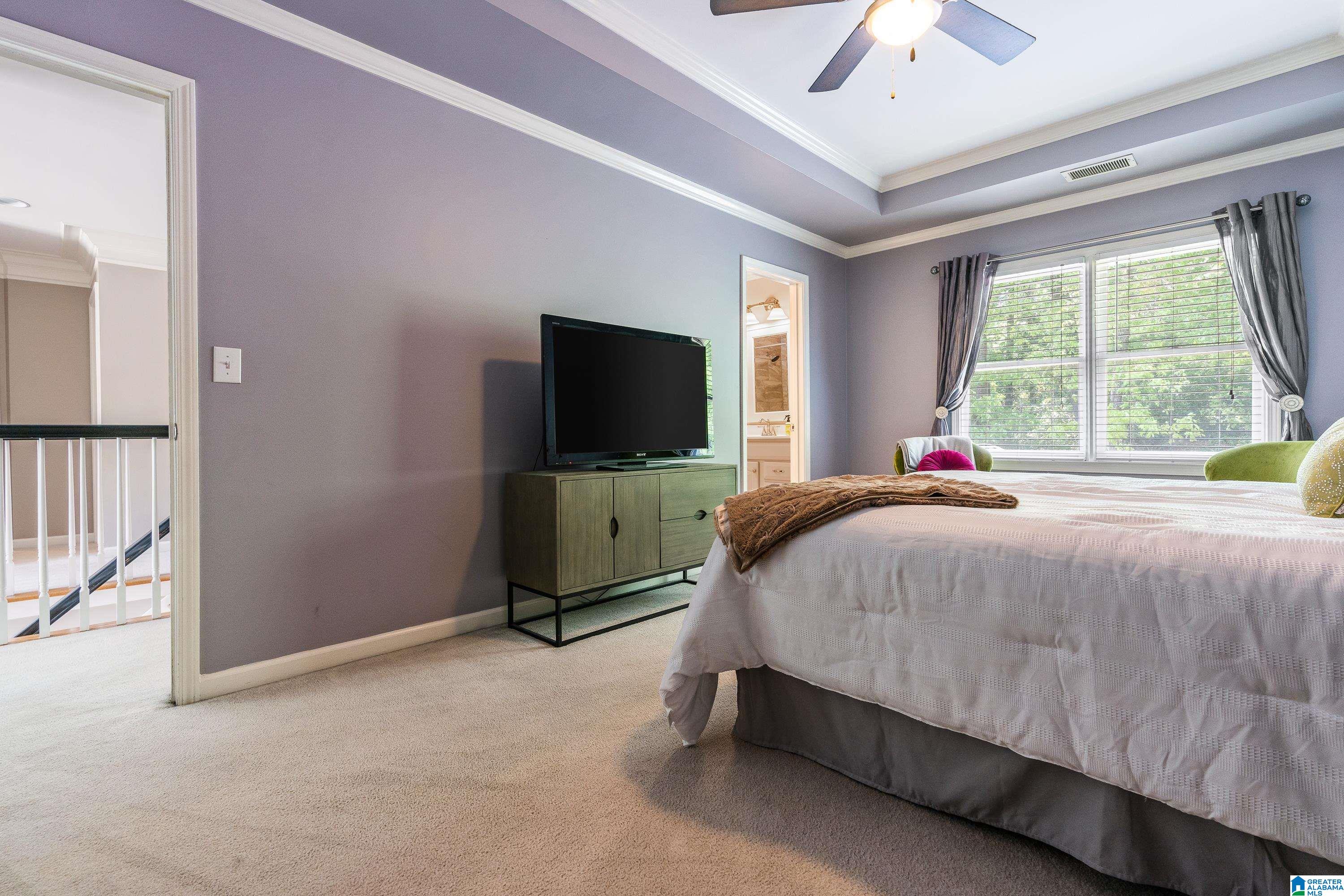 5085 LAKE CREST CIRCLE
