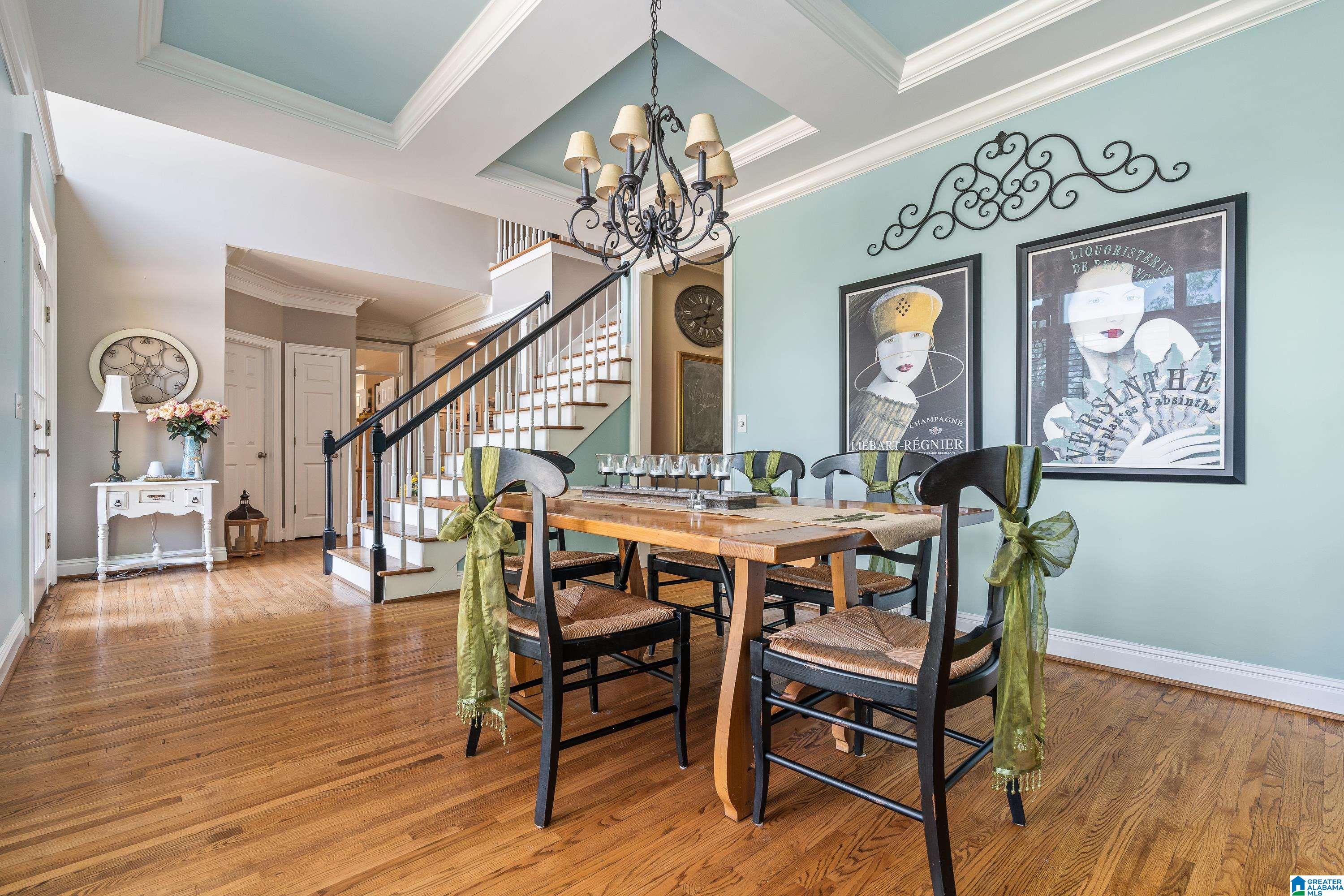 5085 LAKE CREST CIRCLE