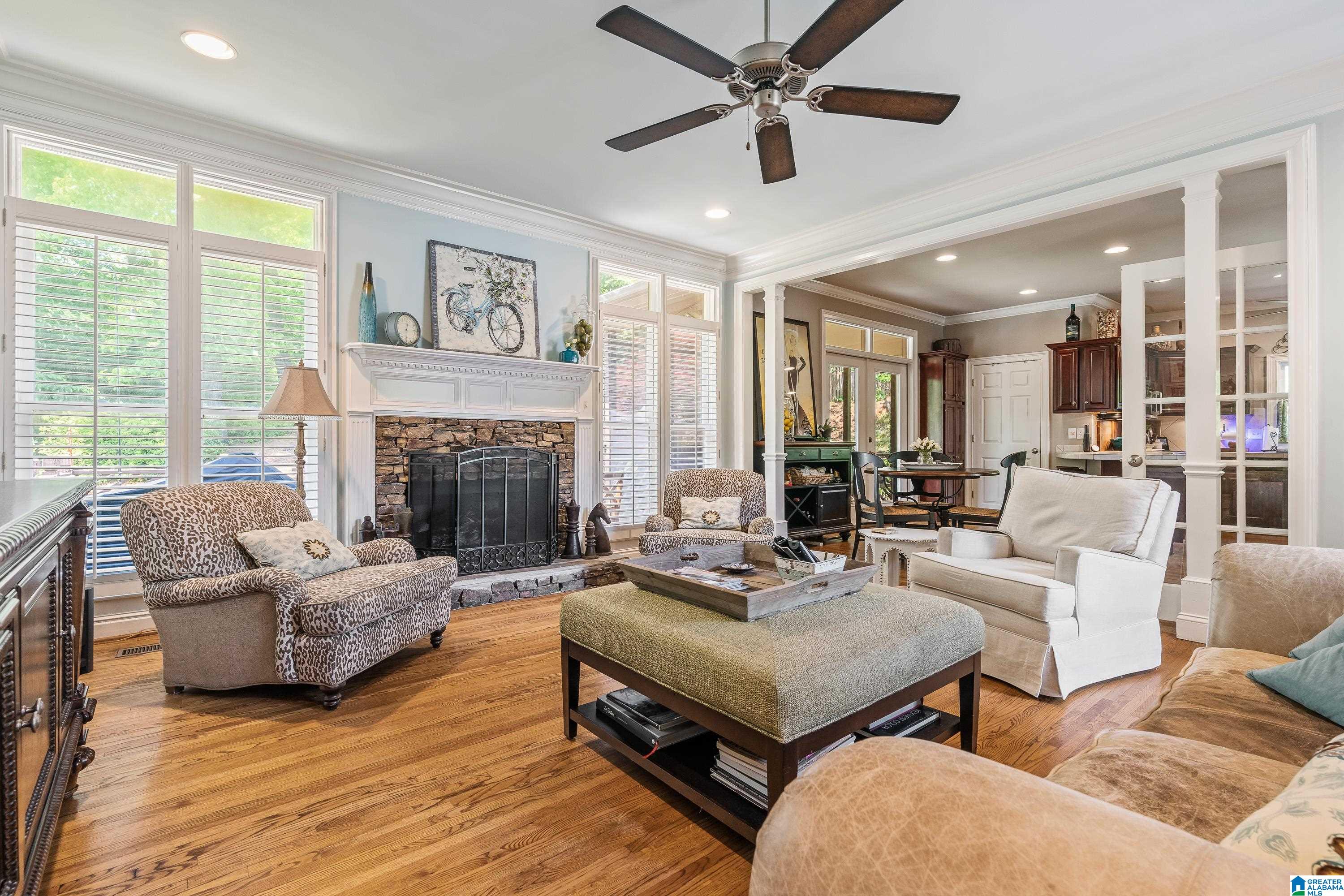 5085 LAKE CREST CIRCLE
