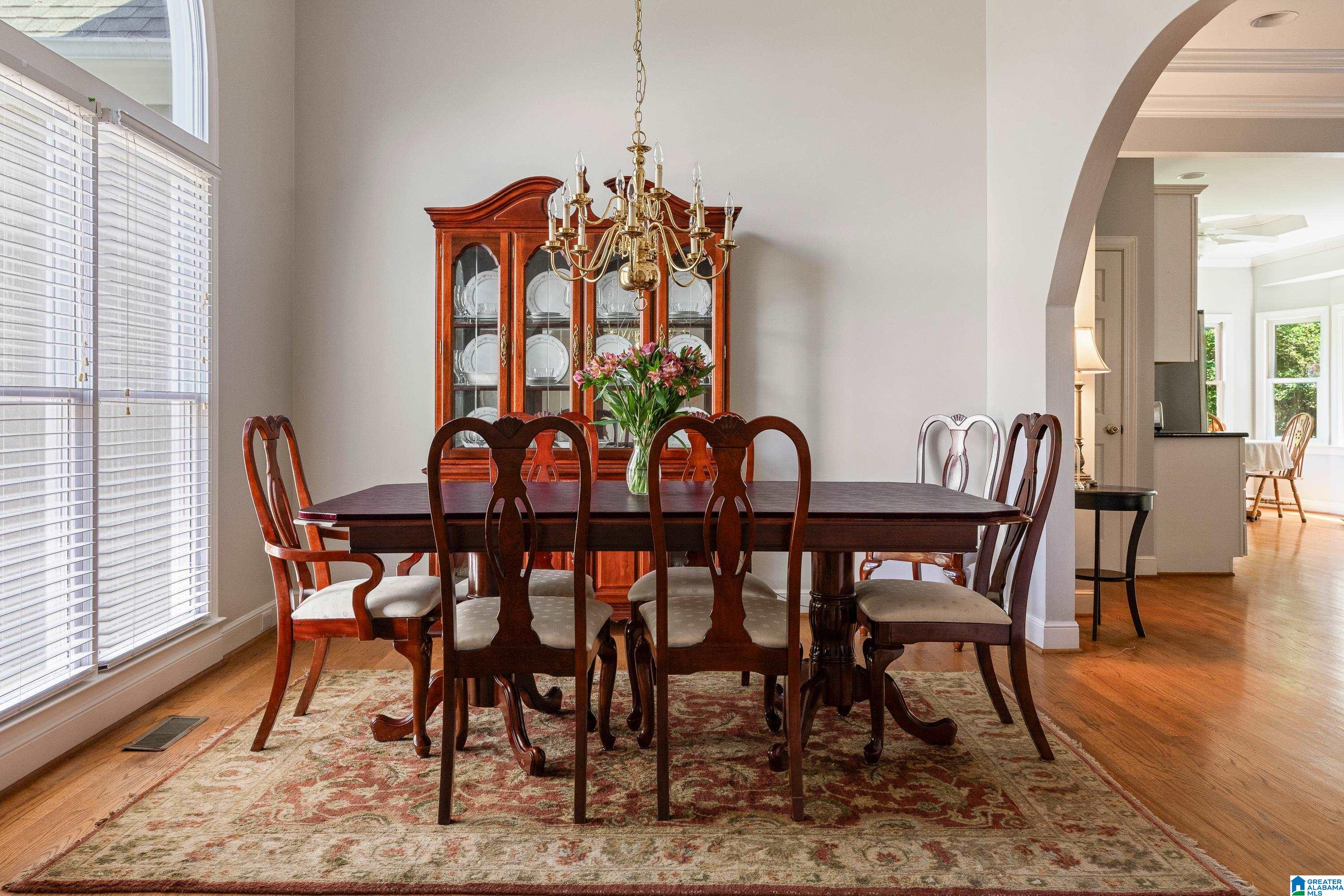 6221 FOXWOOD TRAIL