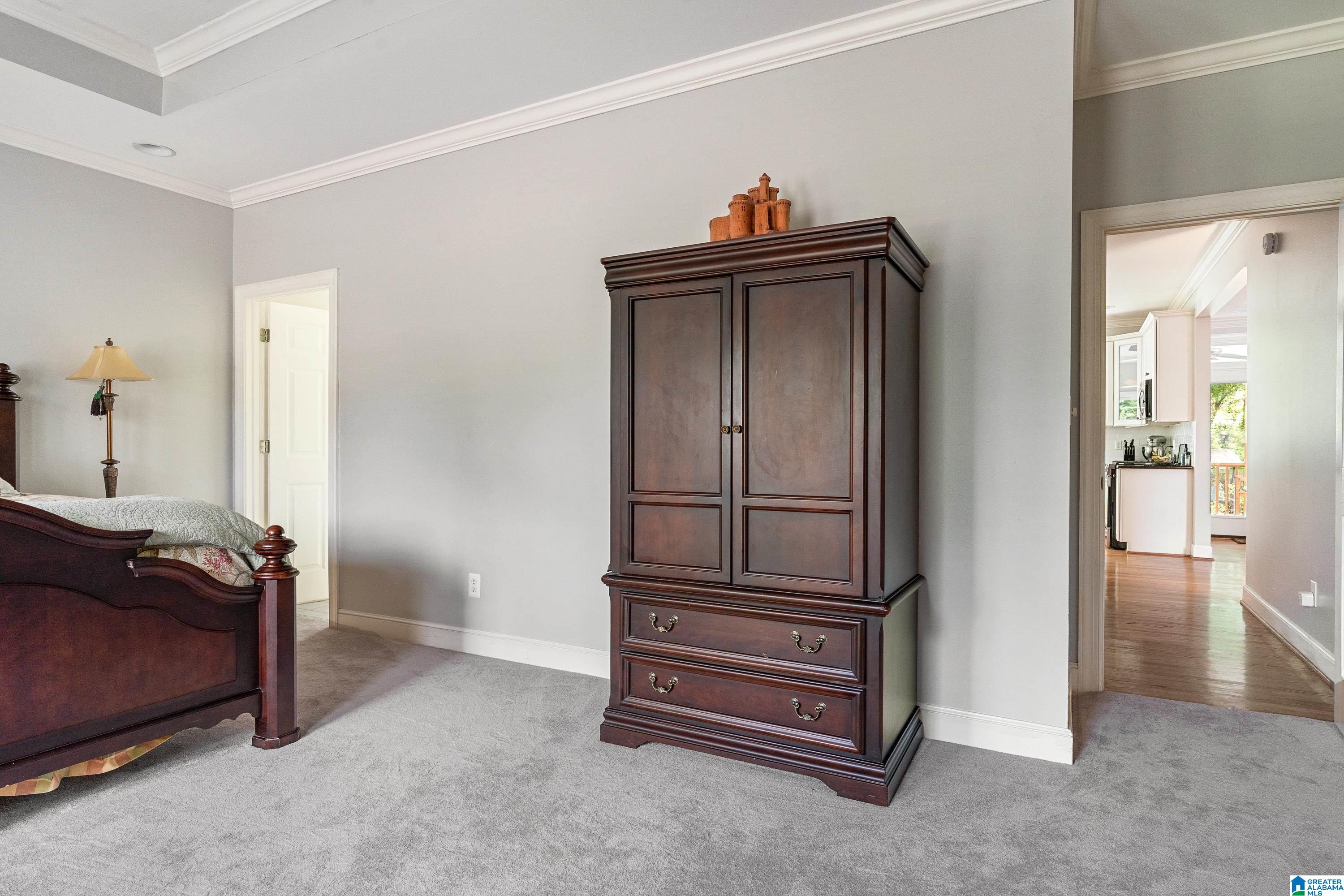6221 FOXWOOD TRAIL