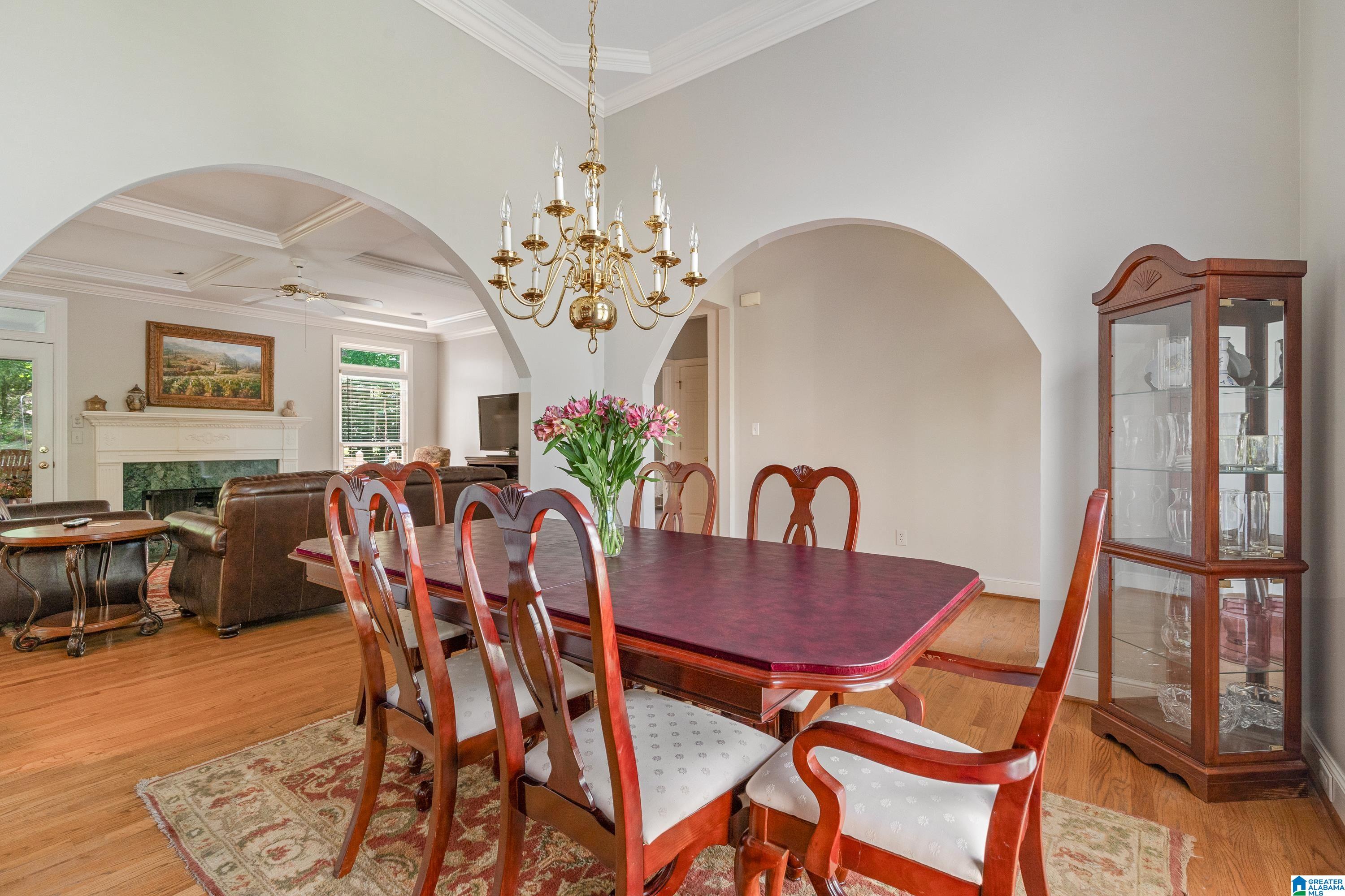 6221 FOXWOOD TRAIL