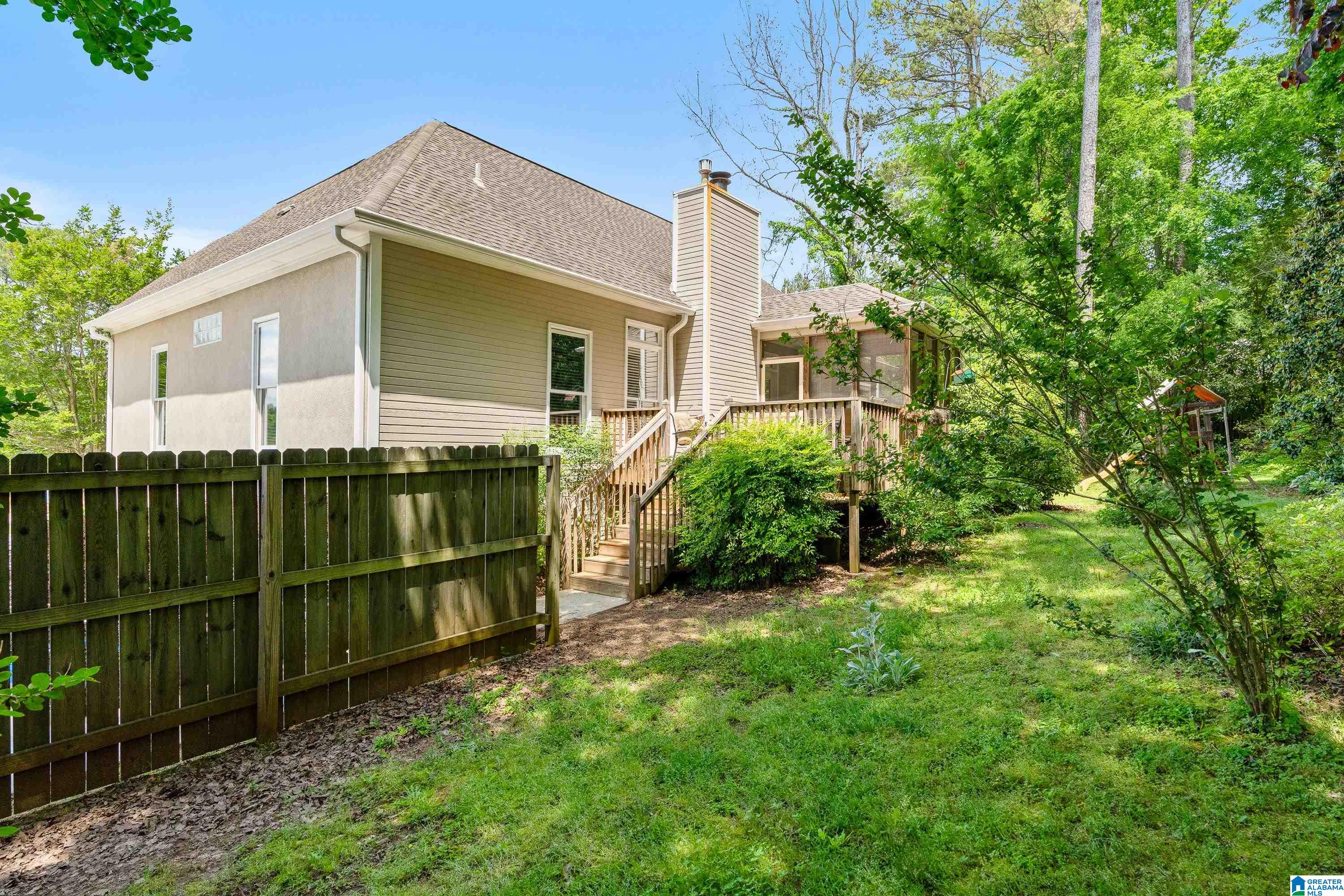6221 FOXWOOD TRAIL
