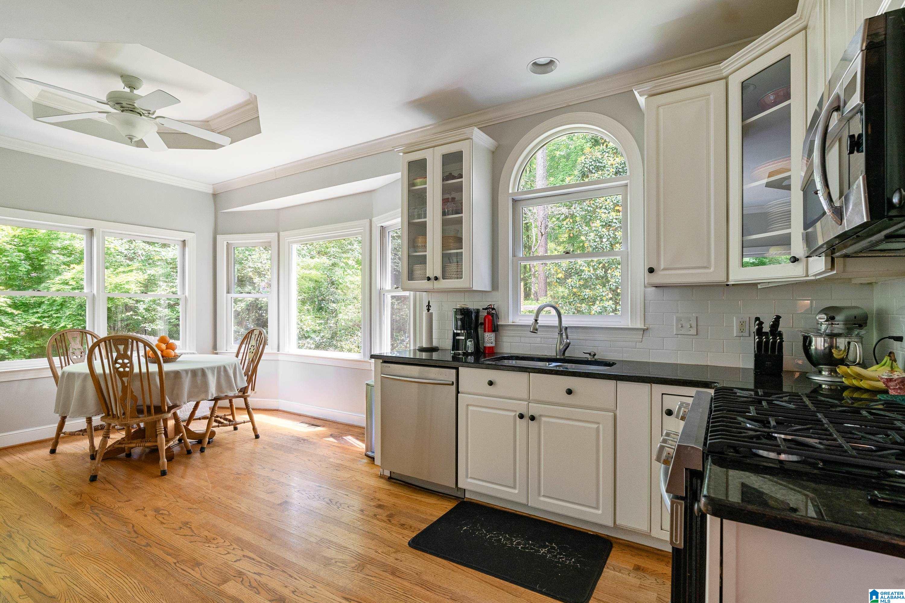 6221 FOXWOOD TRAIL