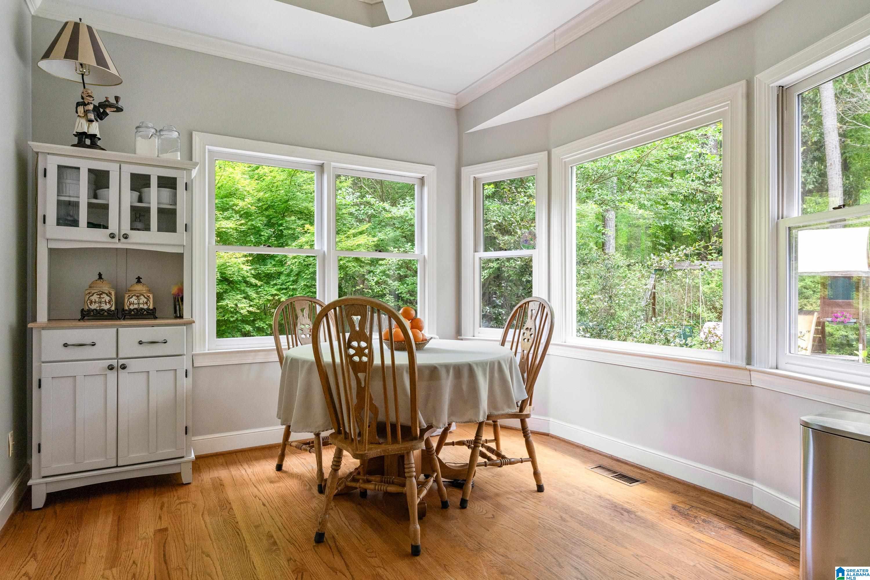 6221 FOXWOOD TRAIL