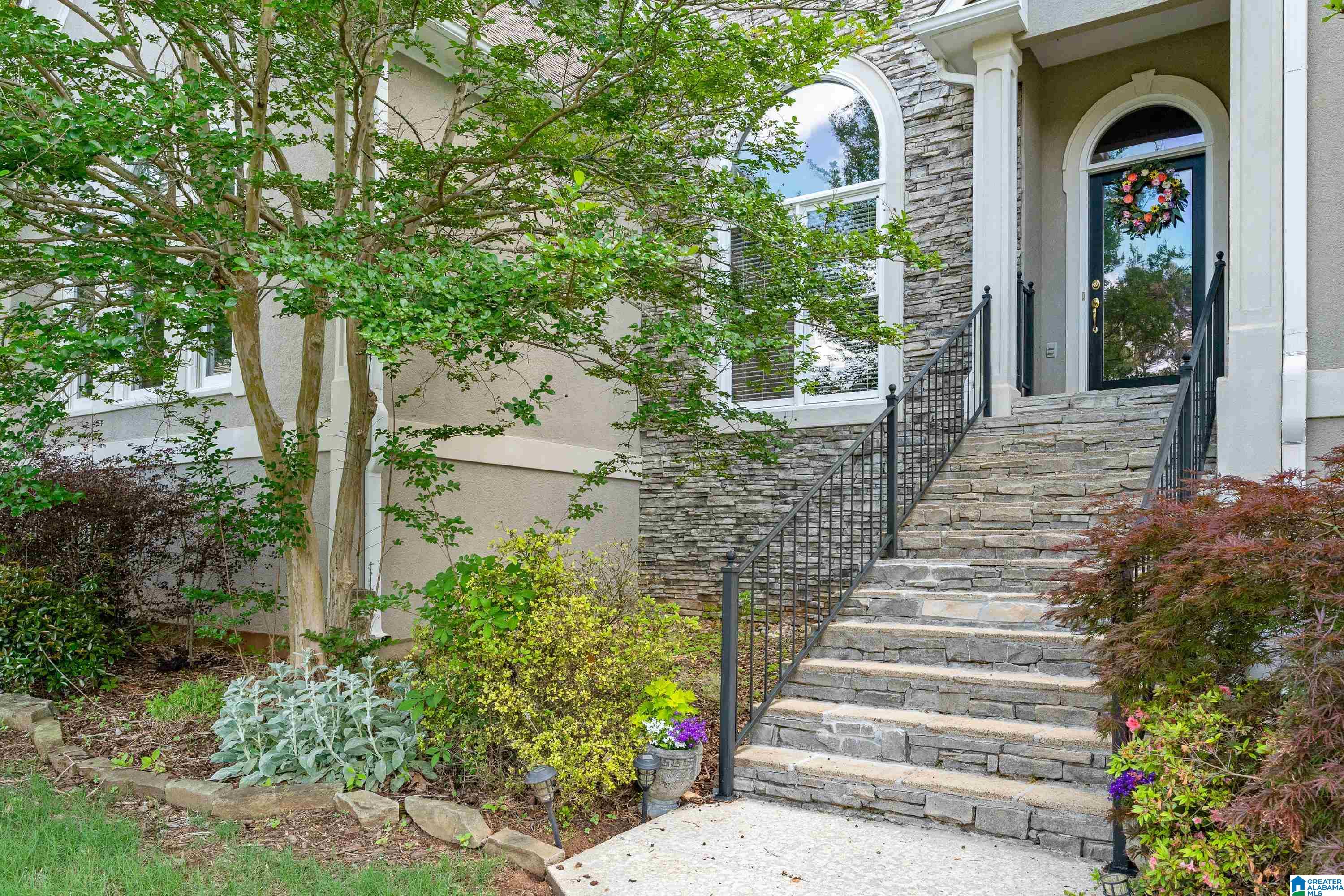 6221 FOXWOOD TRAIL