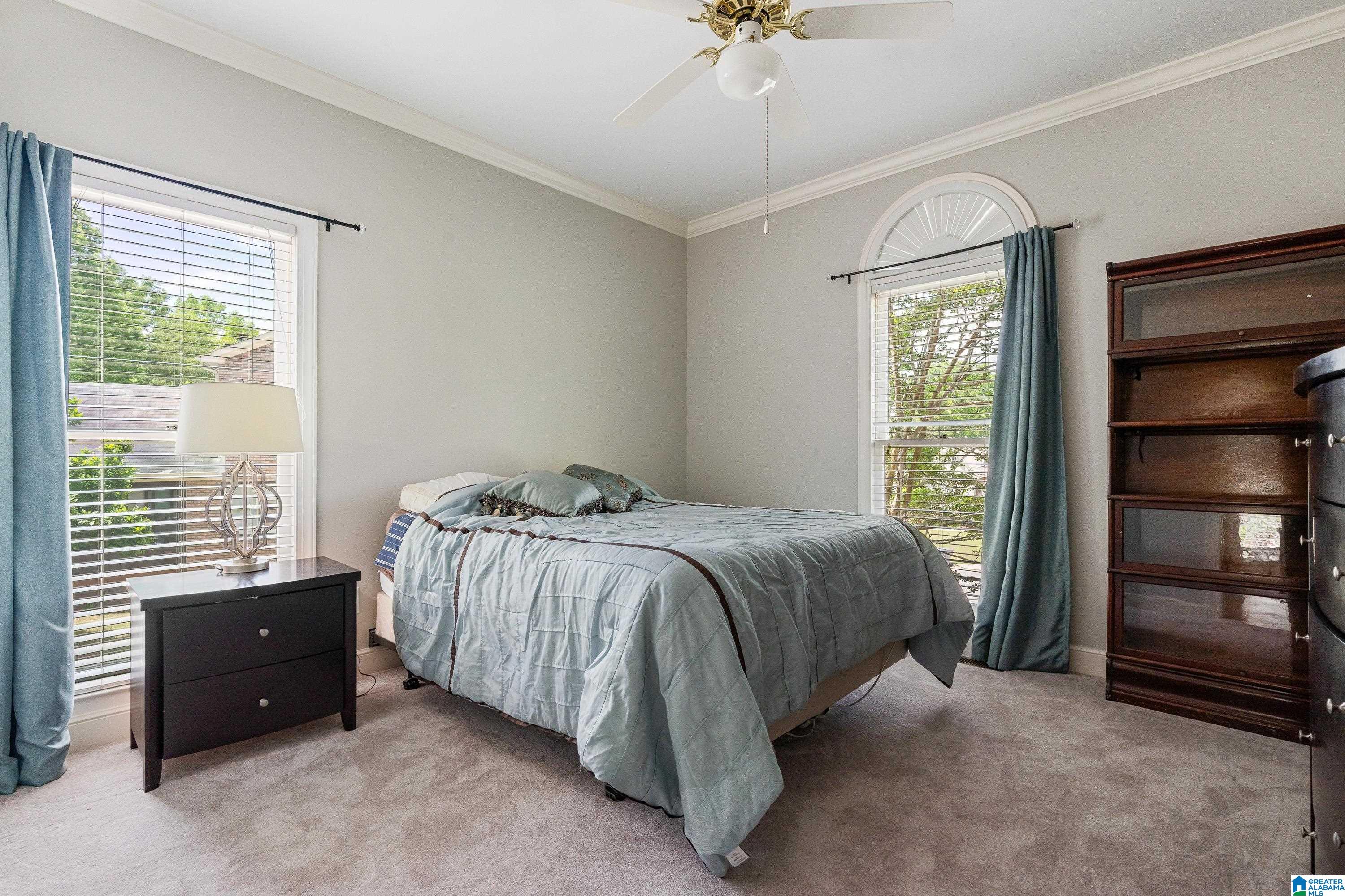 6221 FOXWOOD TRAIL