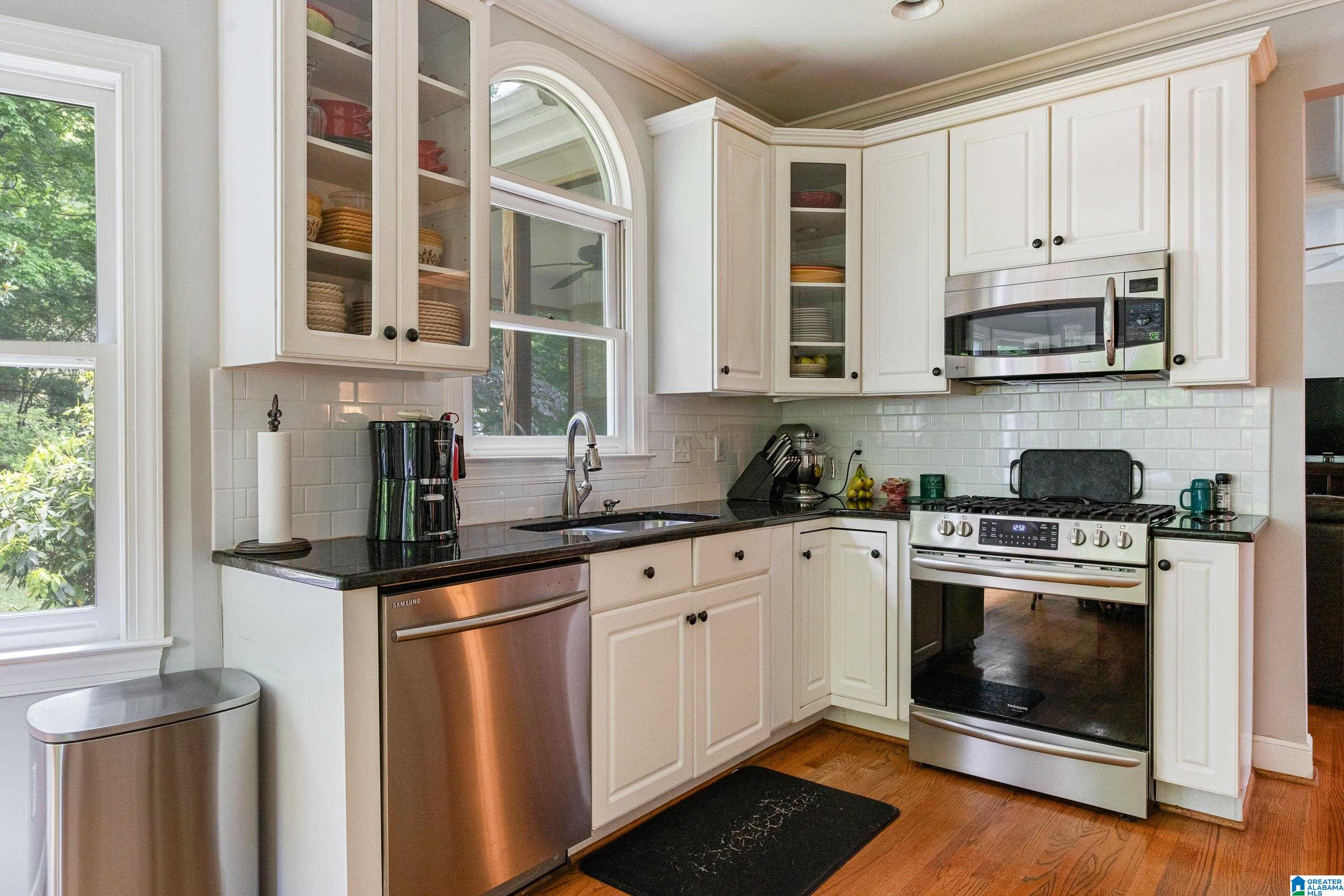 6221 FOXWOOD TRAIL