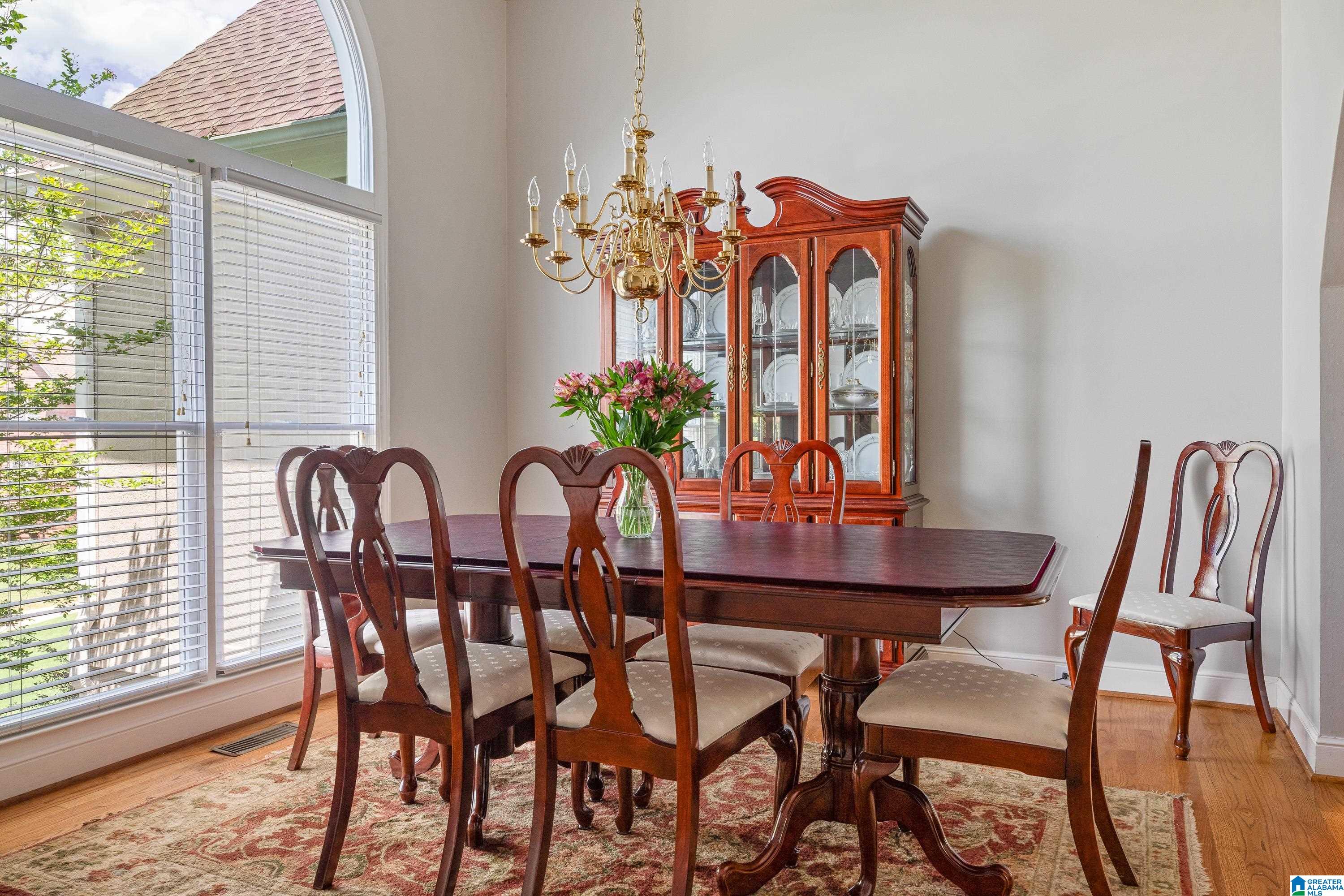 6221 FOXWOOD TRAIL