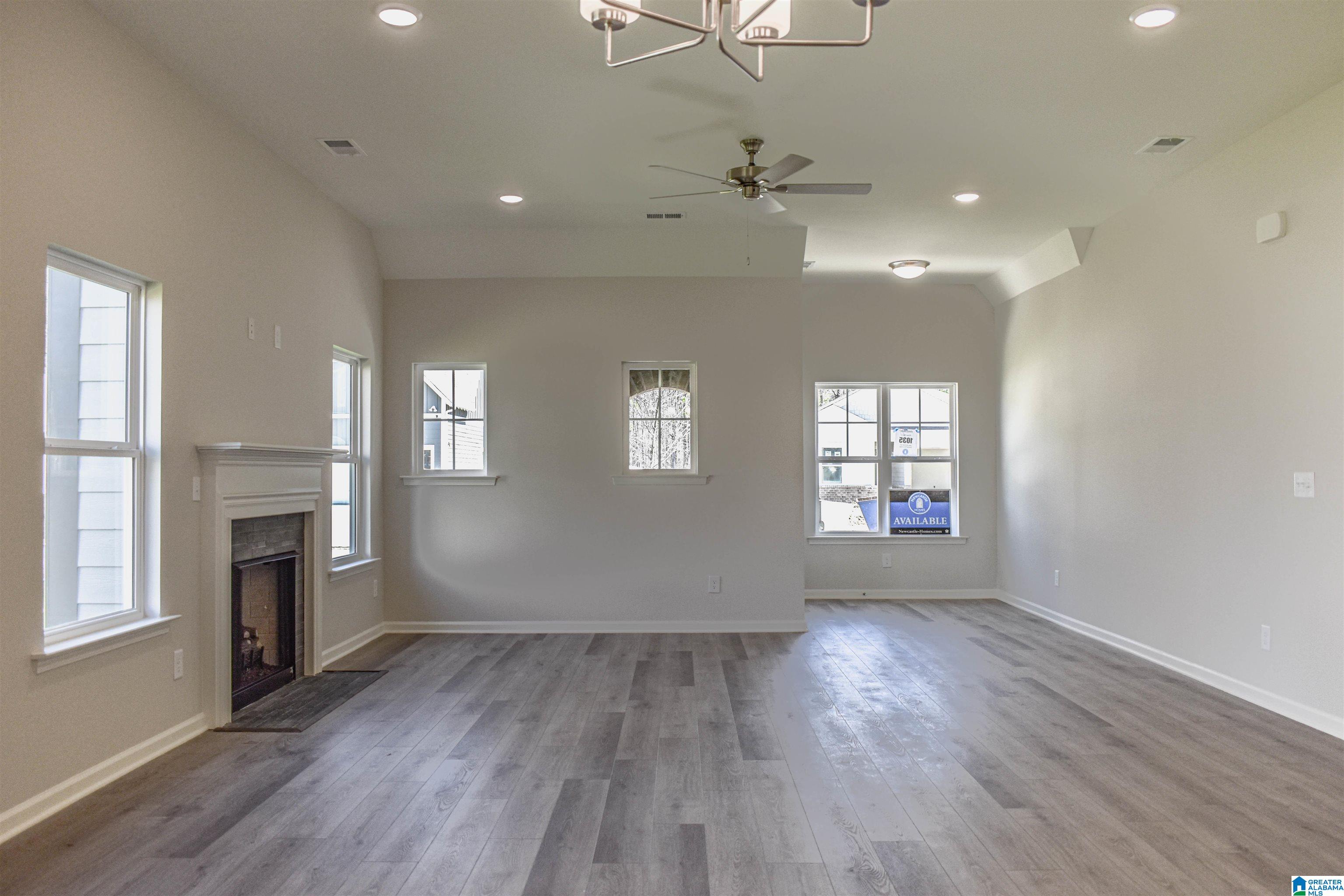 3035 BAXTER AVENUE