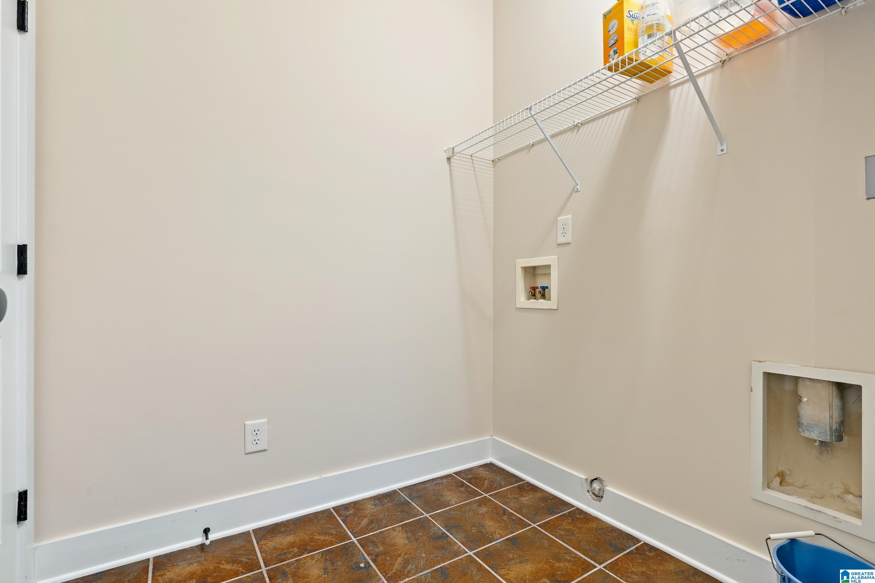 3939 RIVER POINTE LANE 8