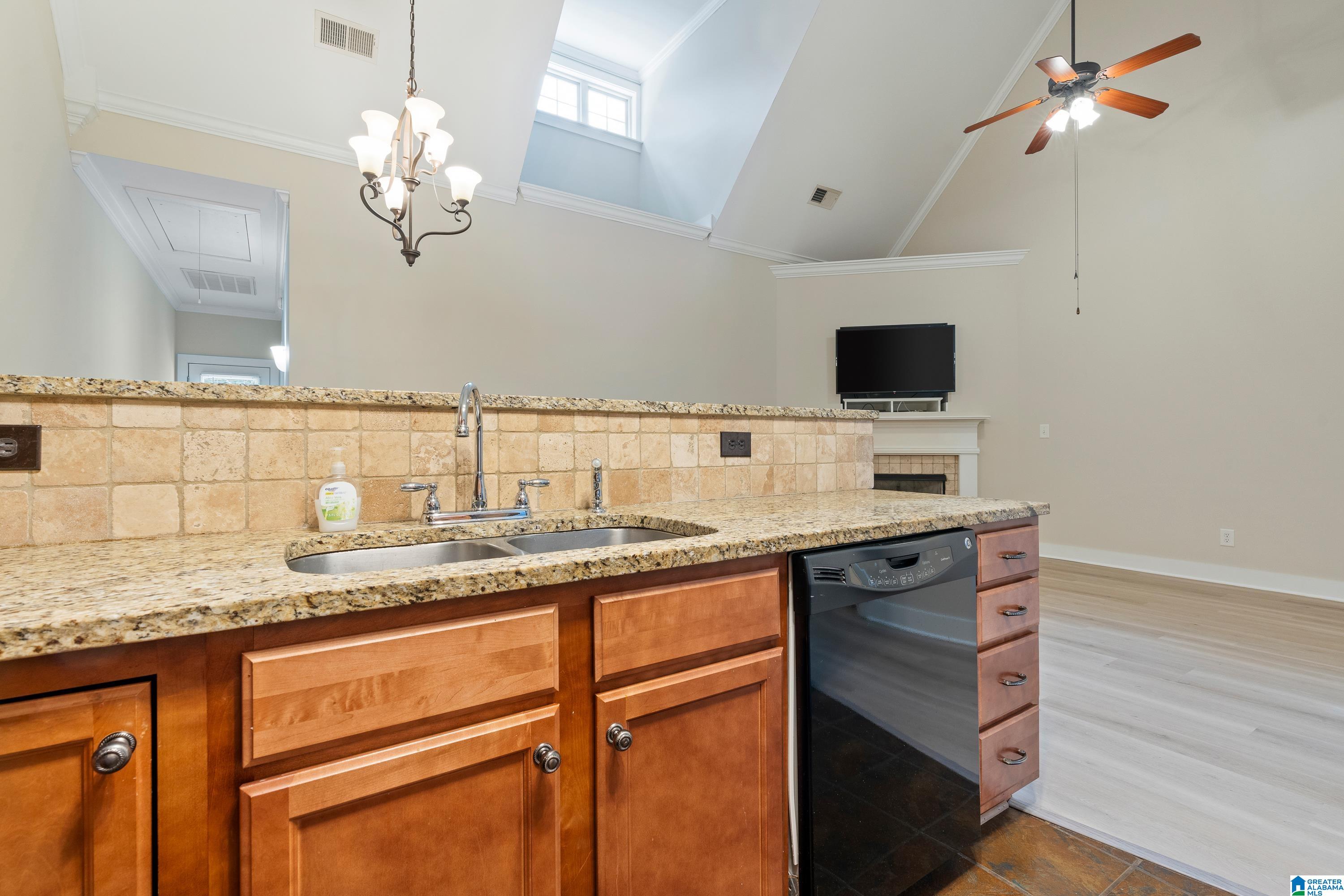 3939 RIVER POINTE LANE 8