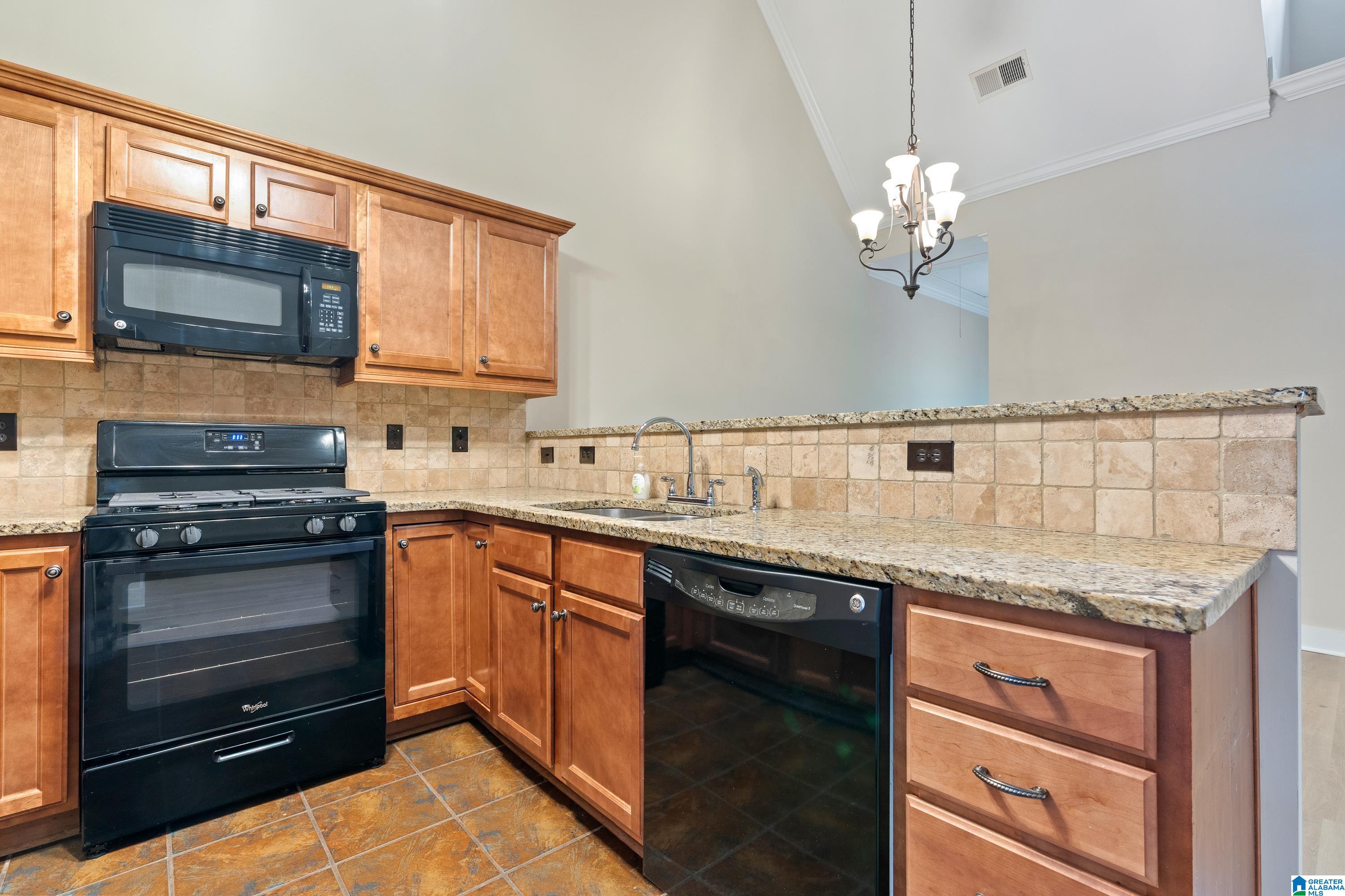 3939 RIVER POINTE LANE 8