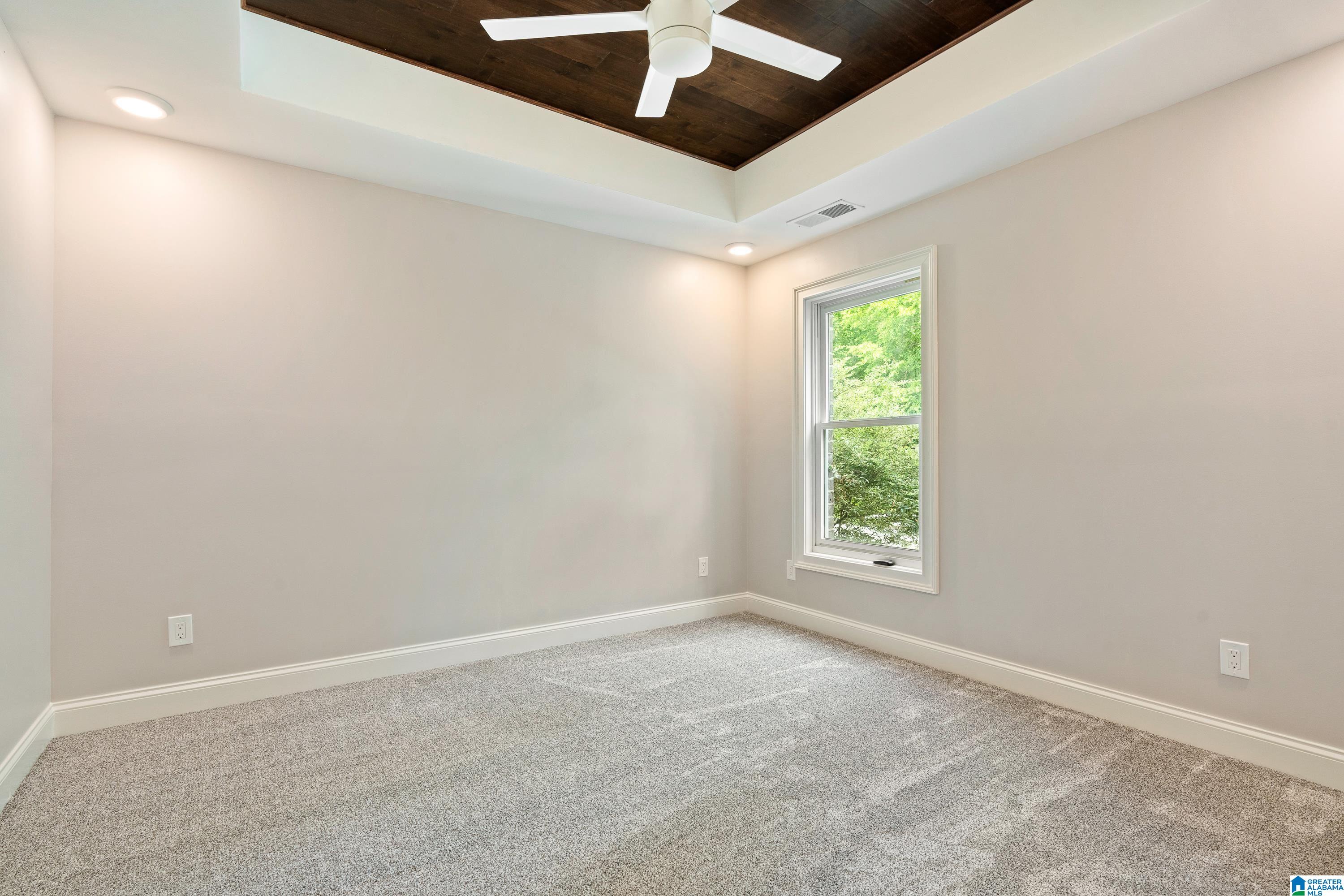 2077 HIGHLAND GATE WAY