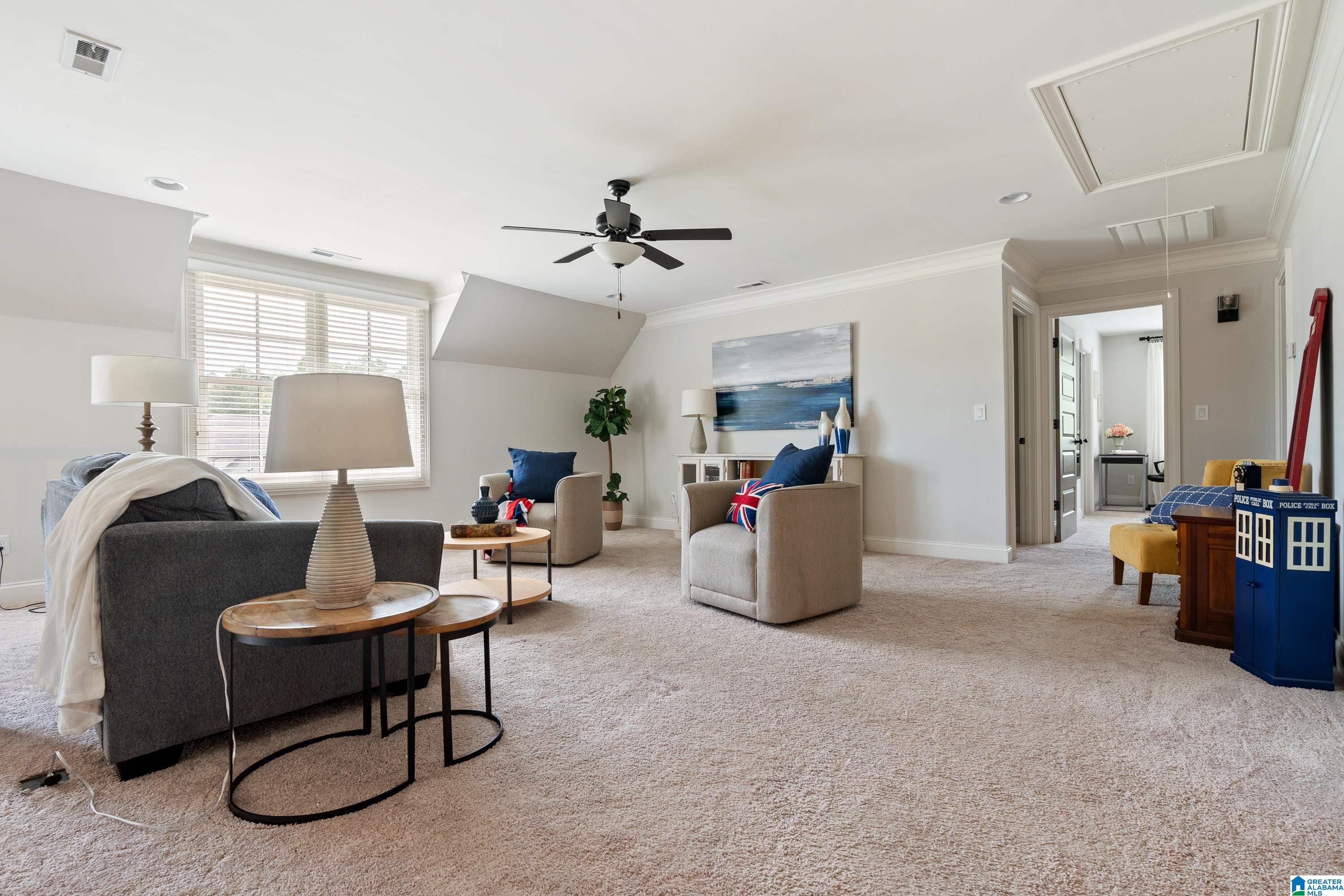 2077 HIGHLAND GATE WAY