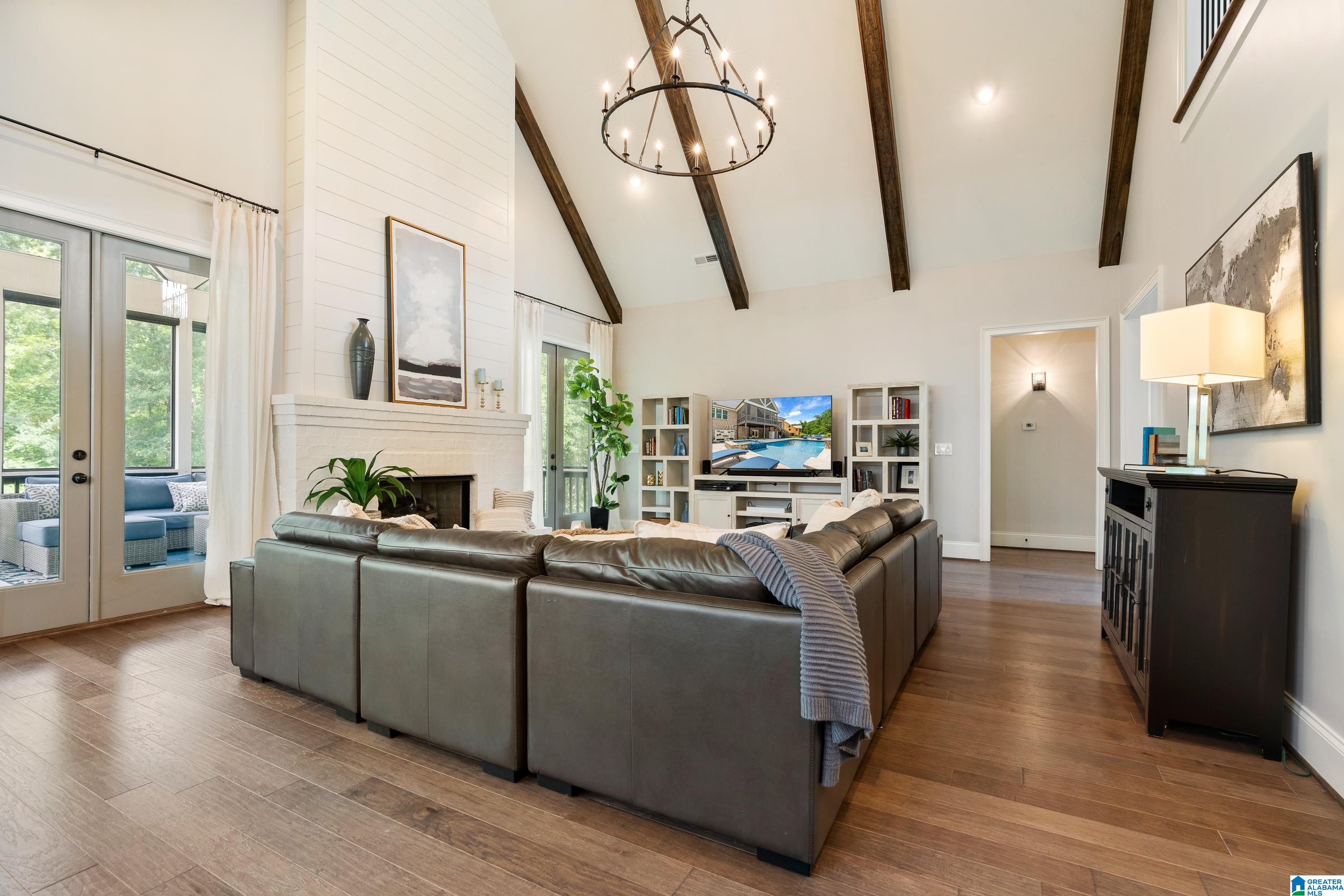 2077 HIGHLAND GATE WAY