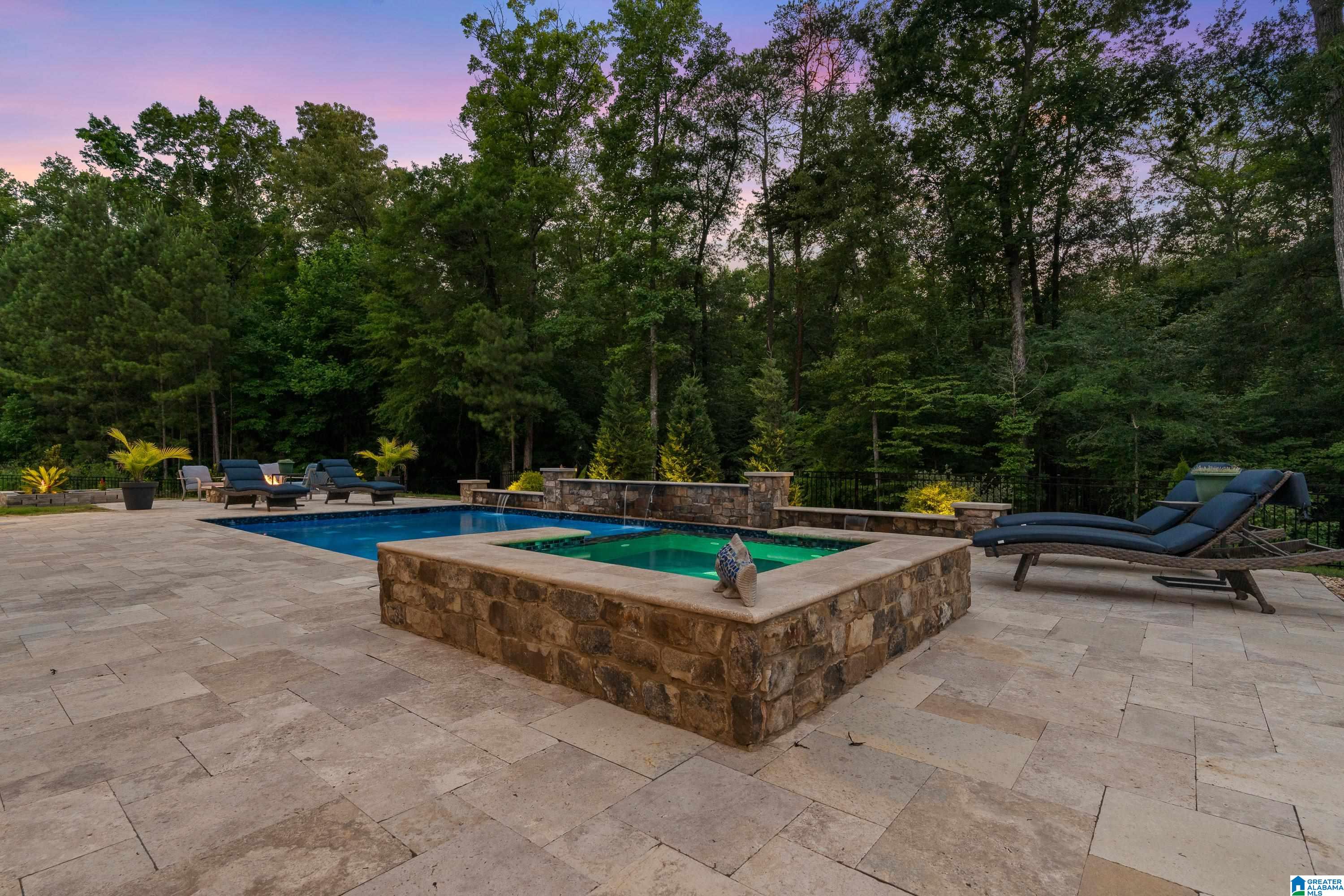 2077 HIGHLAND GATE WAY