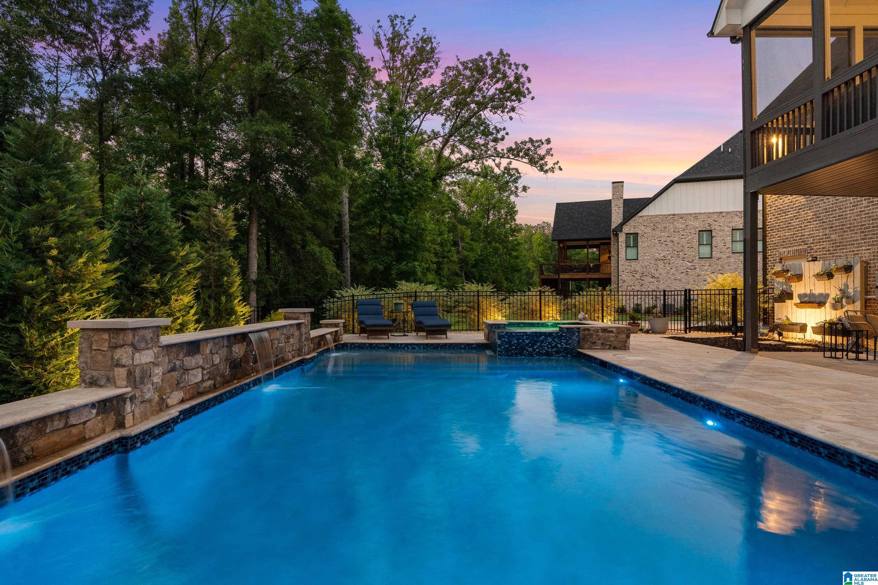 2077 HIGHLAND GATE WAY