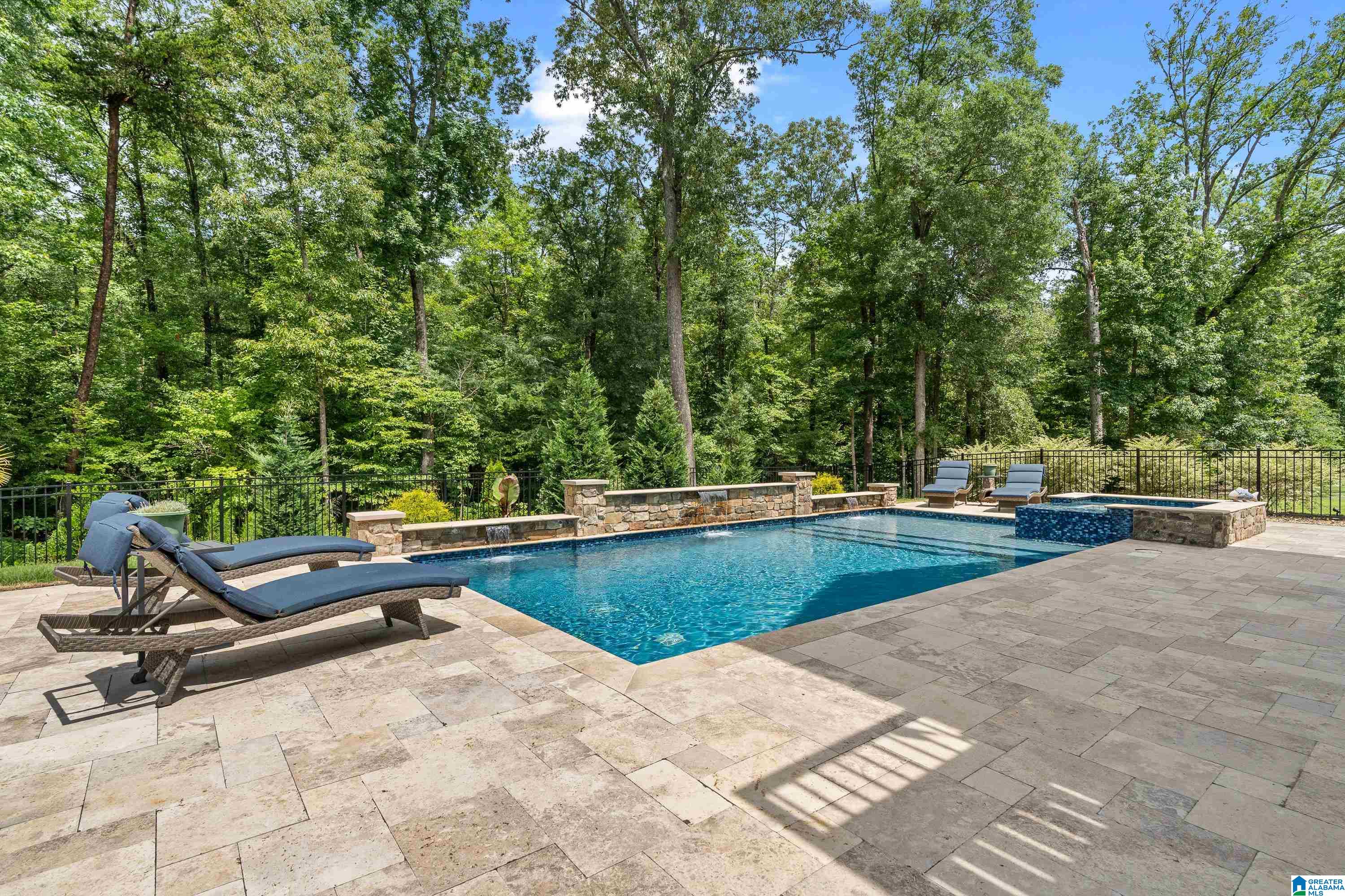 2077 HIGHLAND GATE WAY