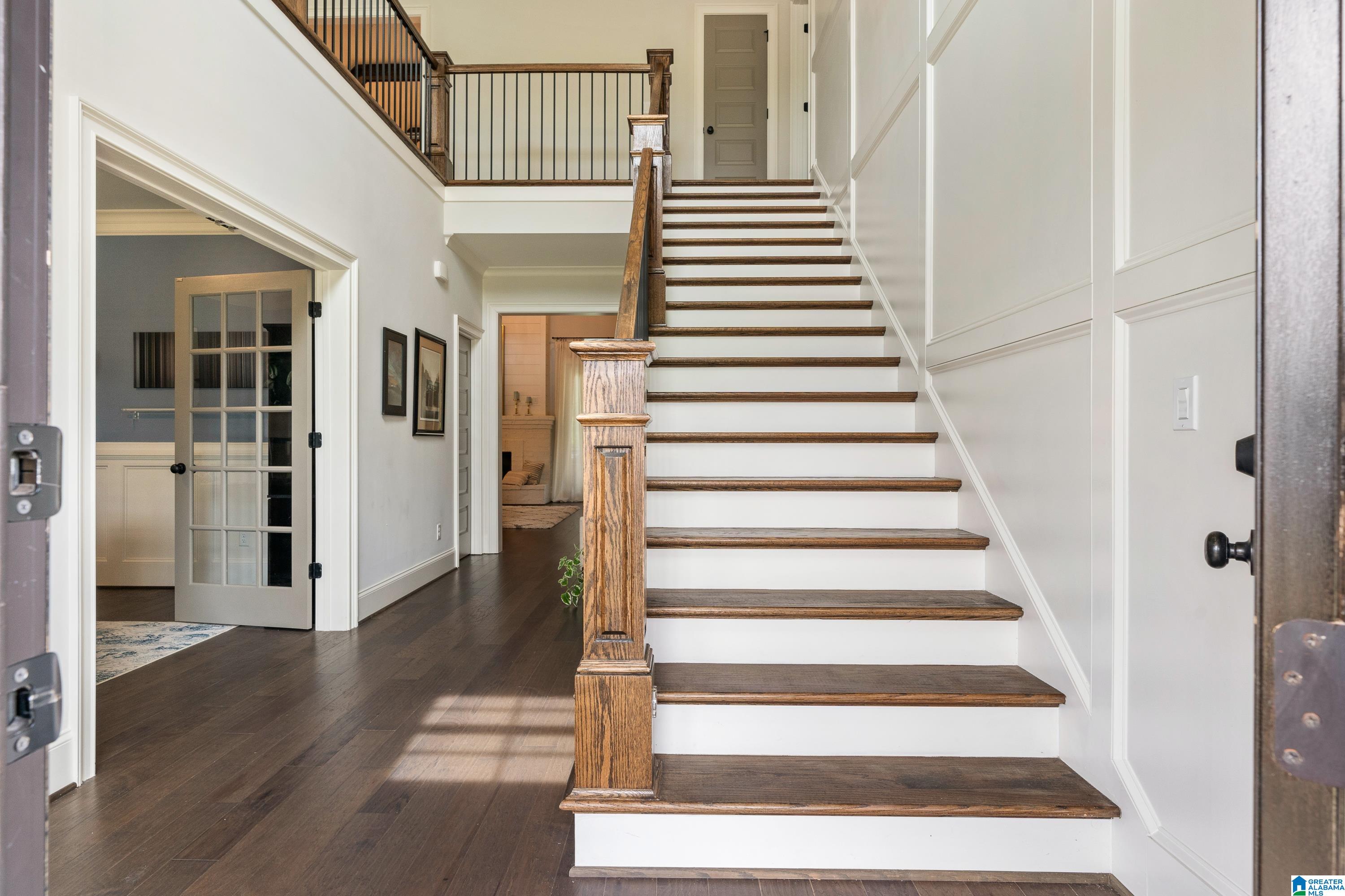 2077 HIGHLAND GATE WAY