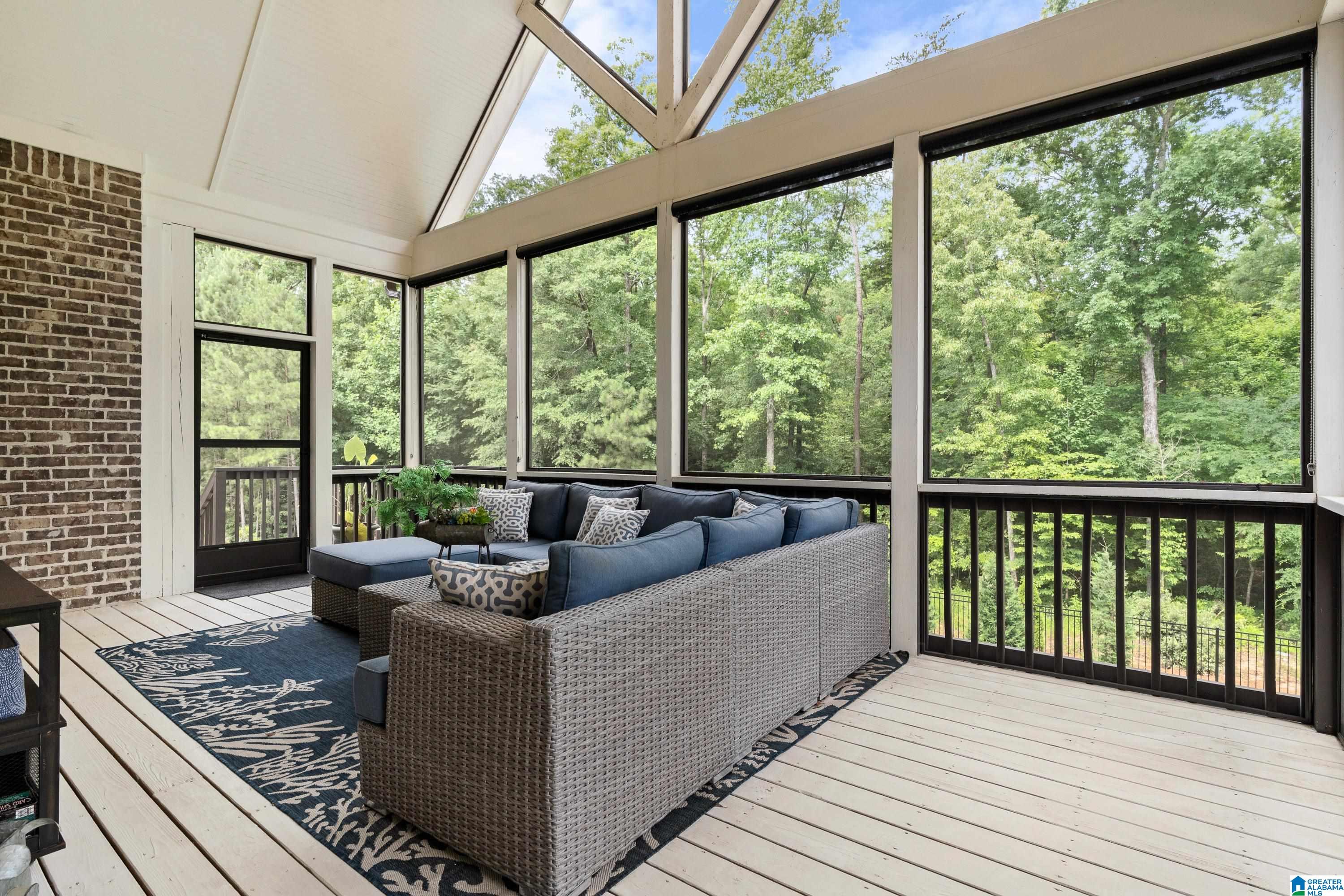 2077 HIGHLAND GATE WAY