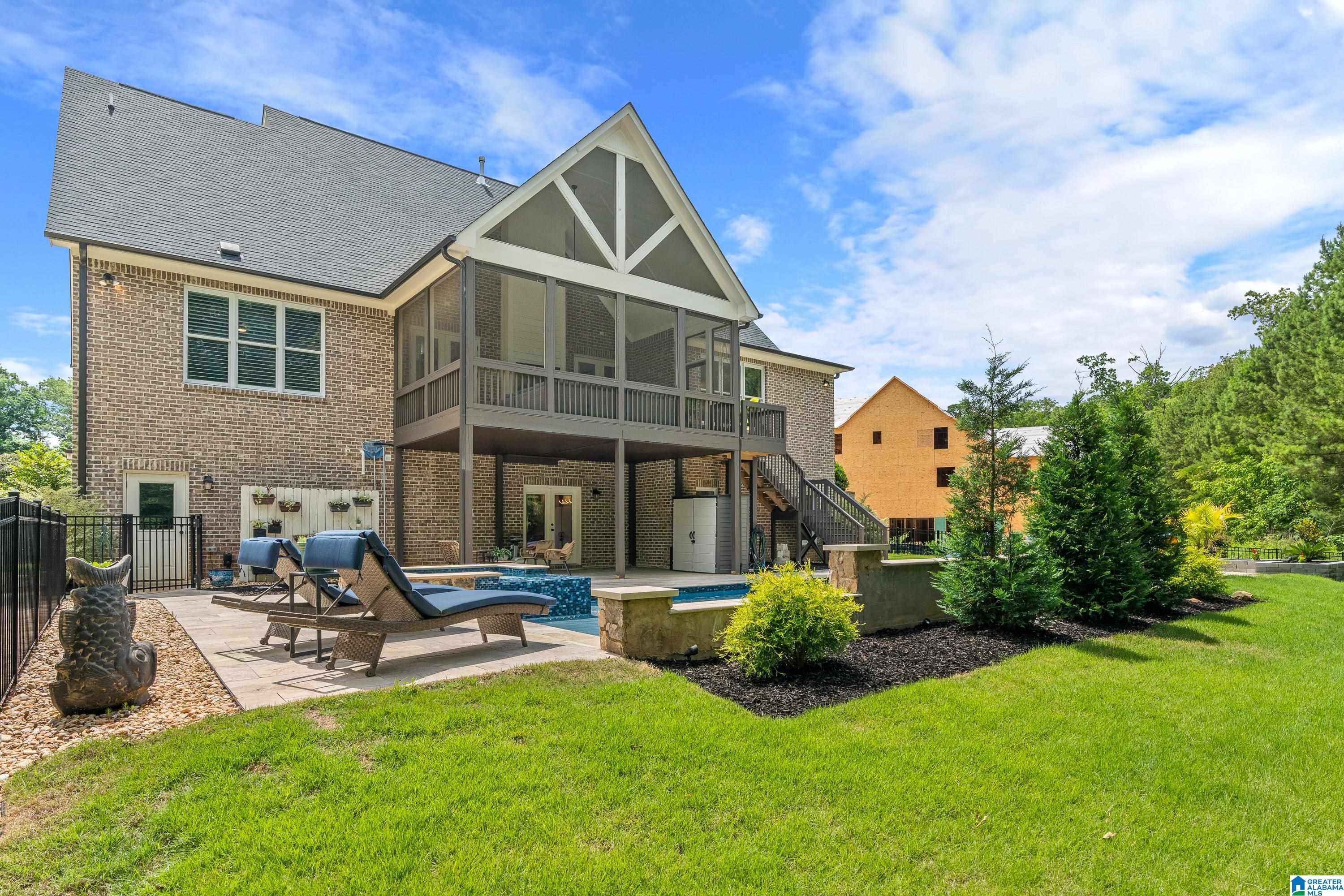 2077 HIGHLAND GATE WAY