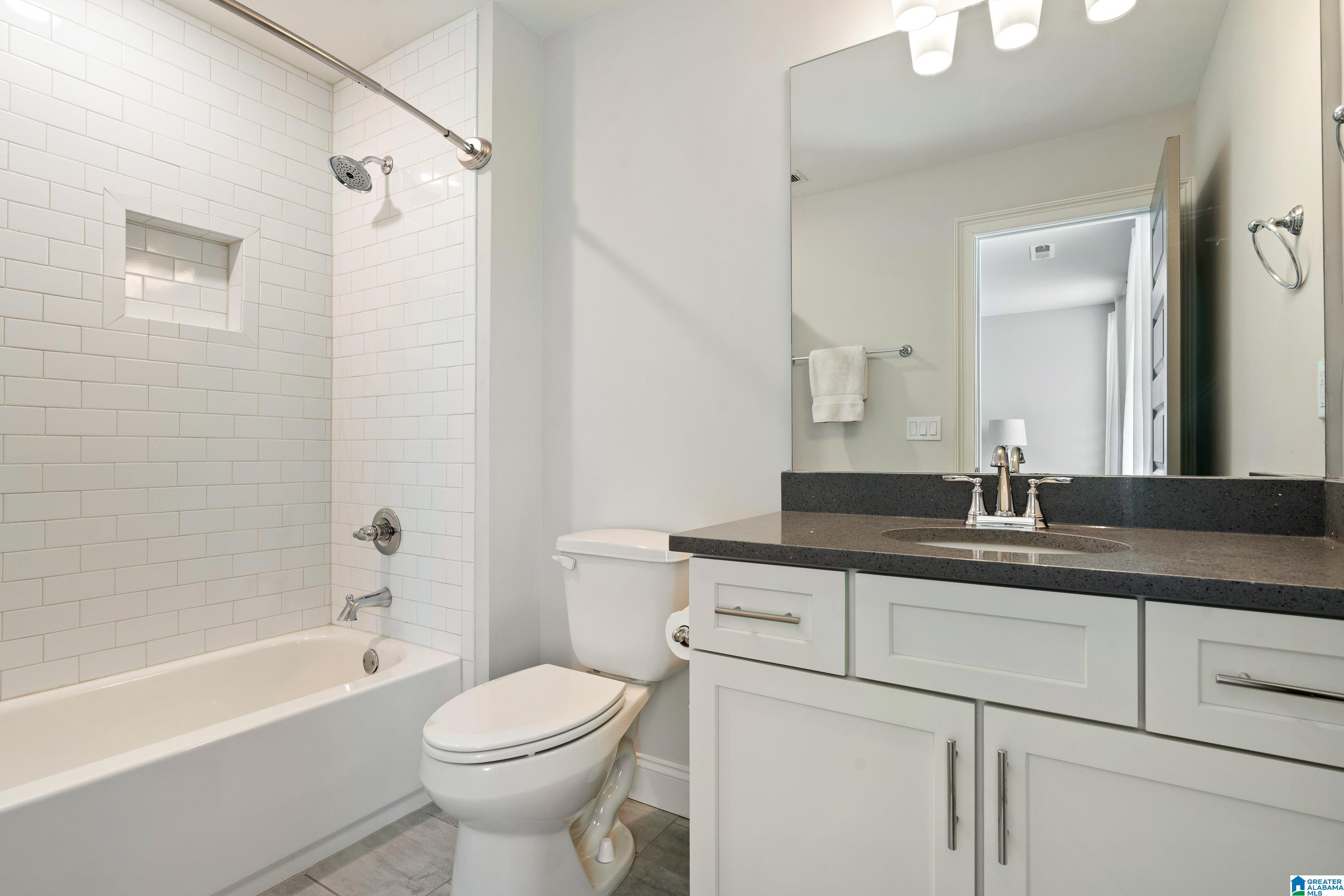 2077 HIGHLAND GATE WAY