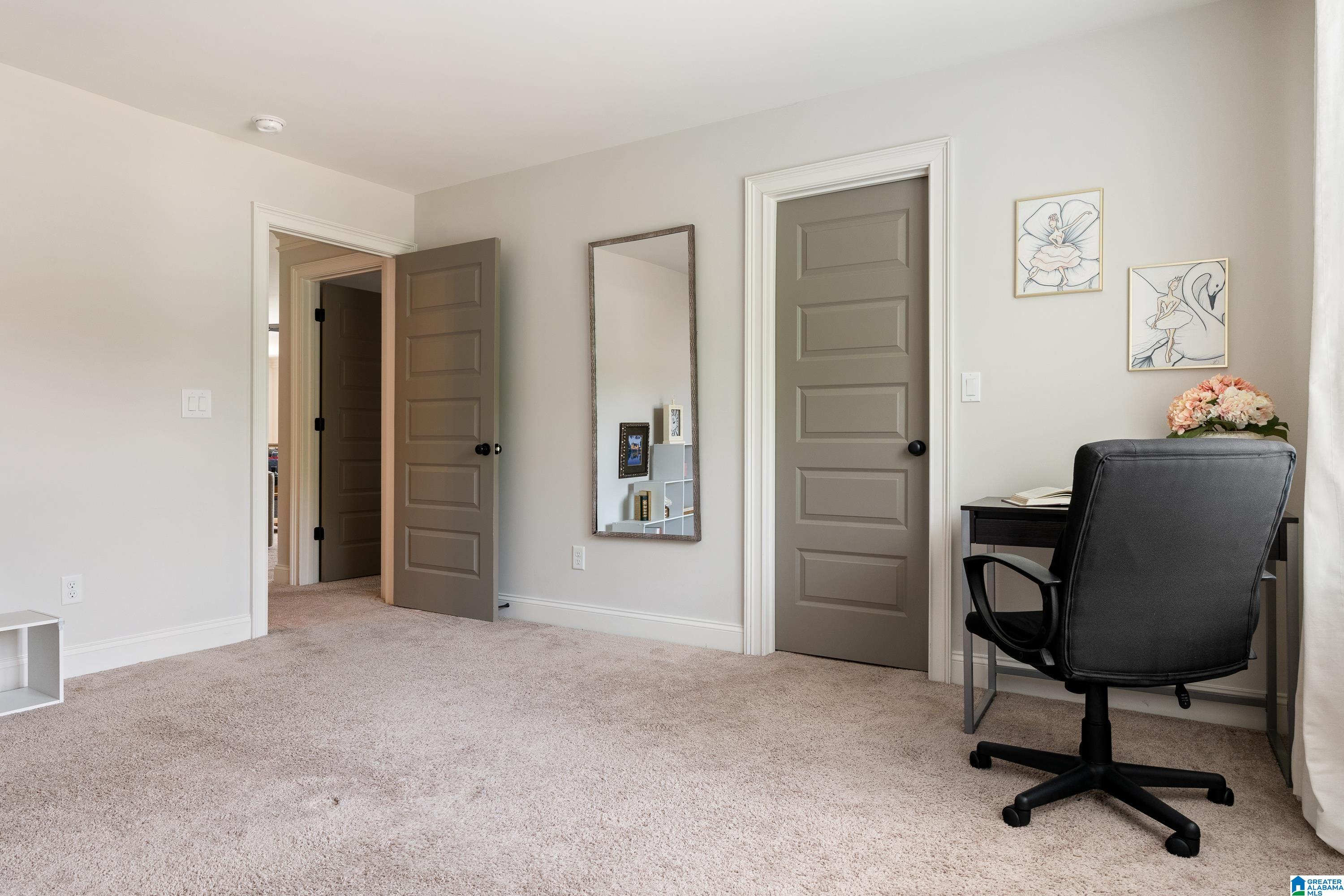 2077 HIGHLAND GATE WAY