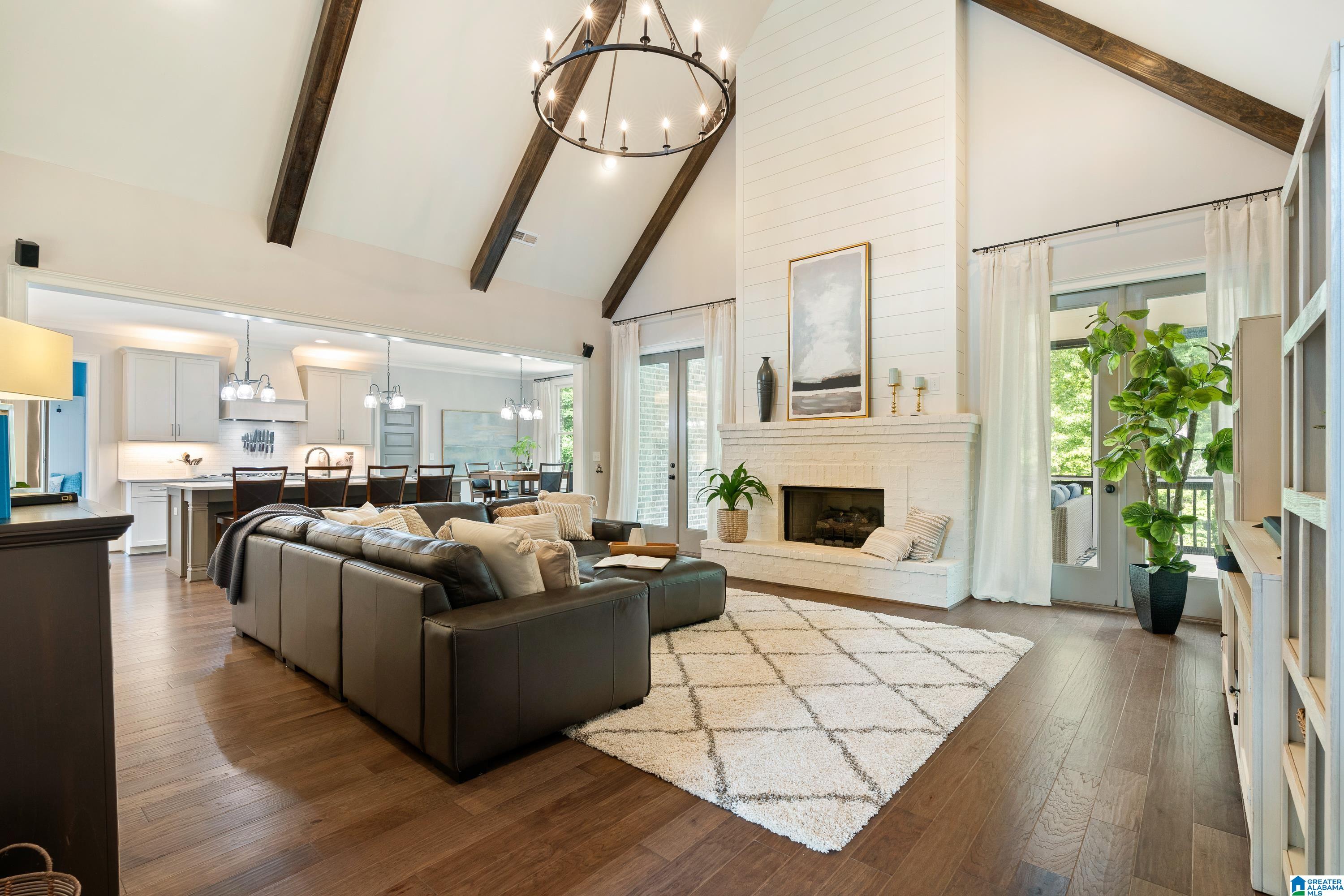 2077 HIGHLAND GATE WAY