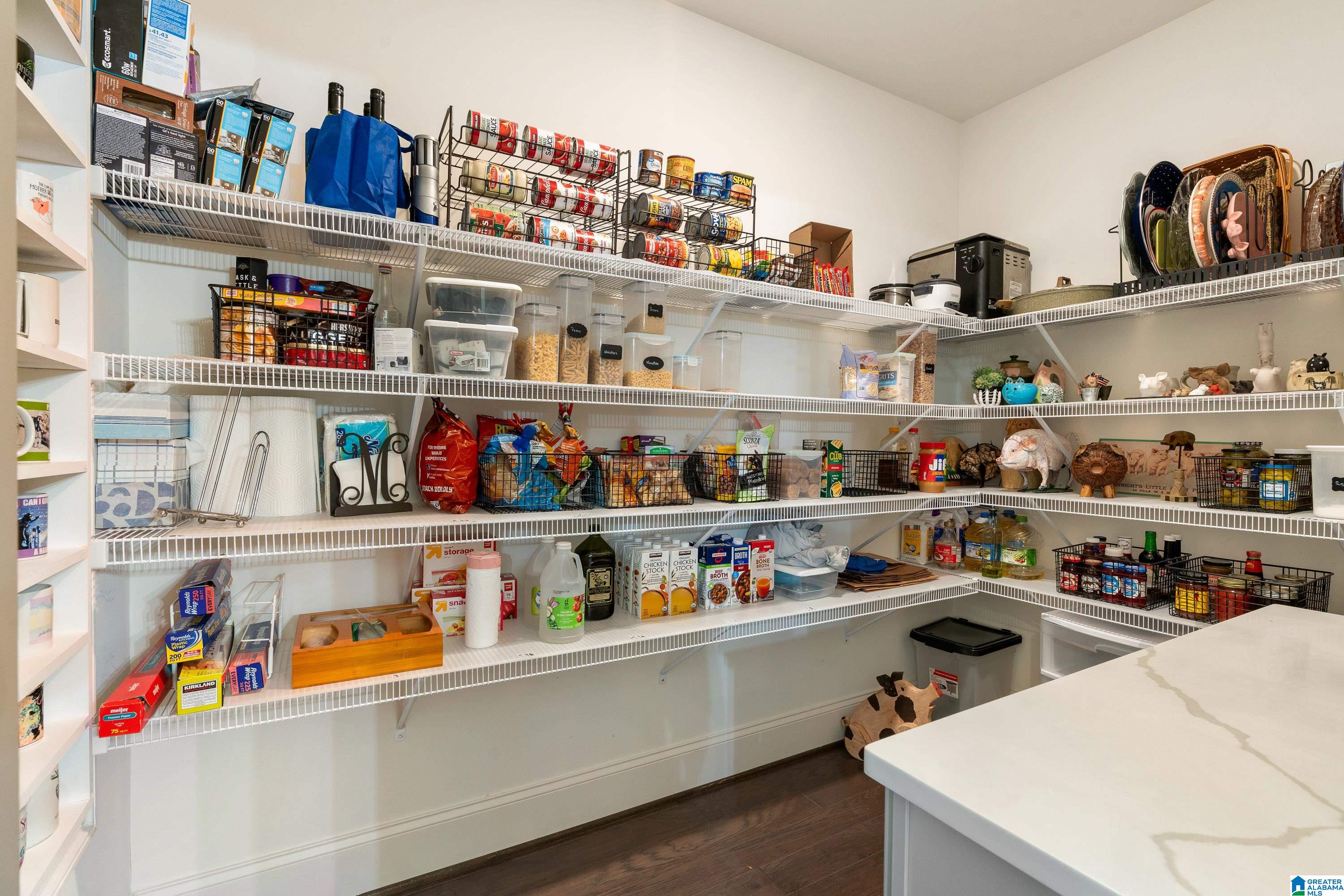 2077 HIGHLAND GATE WAY